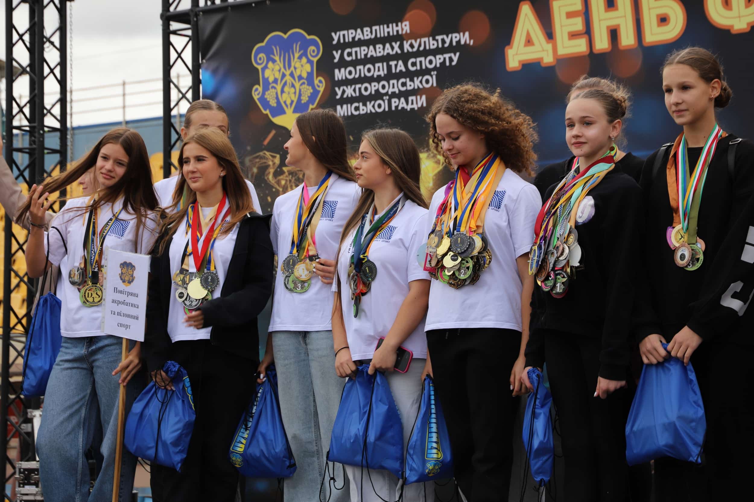 Близько 800 спортсменів пройшли центром Ужгорода під час «Ходи чемпіонів»