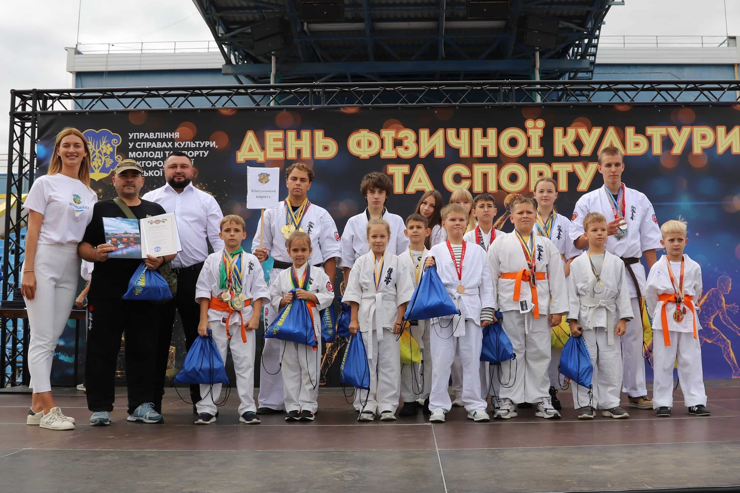 Близько 800 спортсменів пройшли центром Ужгорода під час «Ходи чемпіонів»