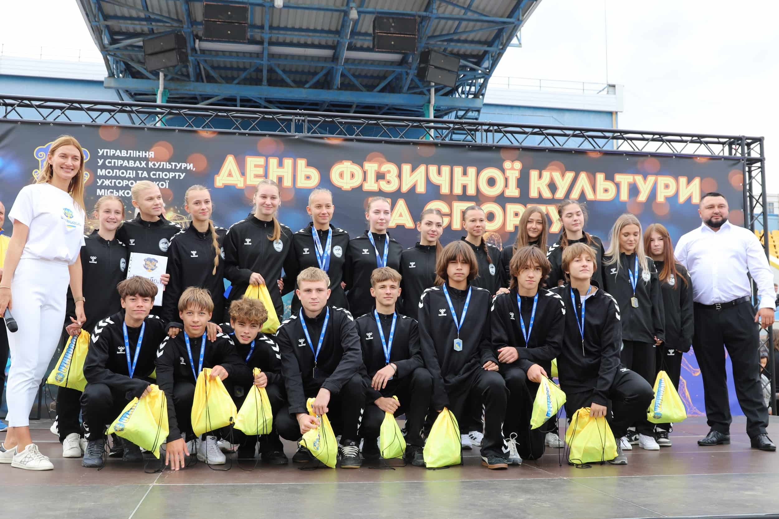 Близько 800 спортсменів пройшли центром Ужгорода під час «Ходи чемпіонів»
