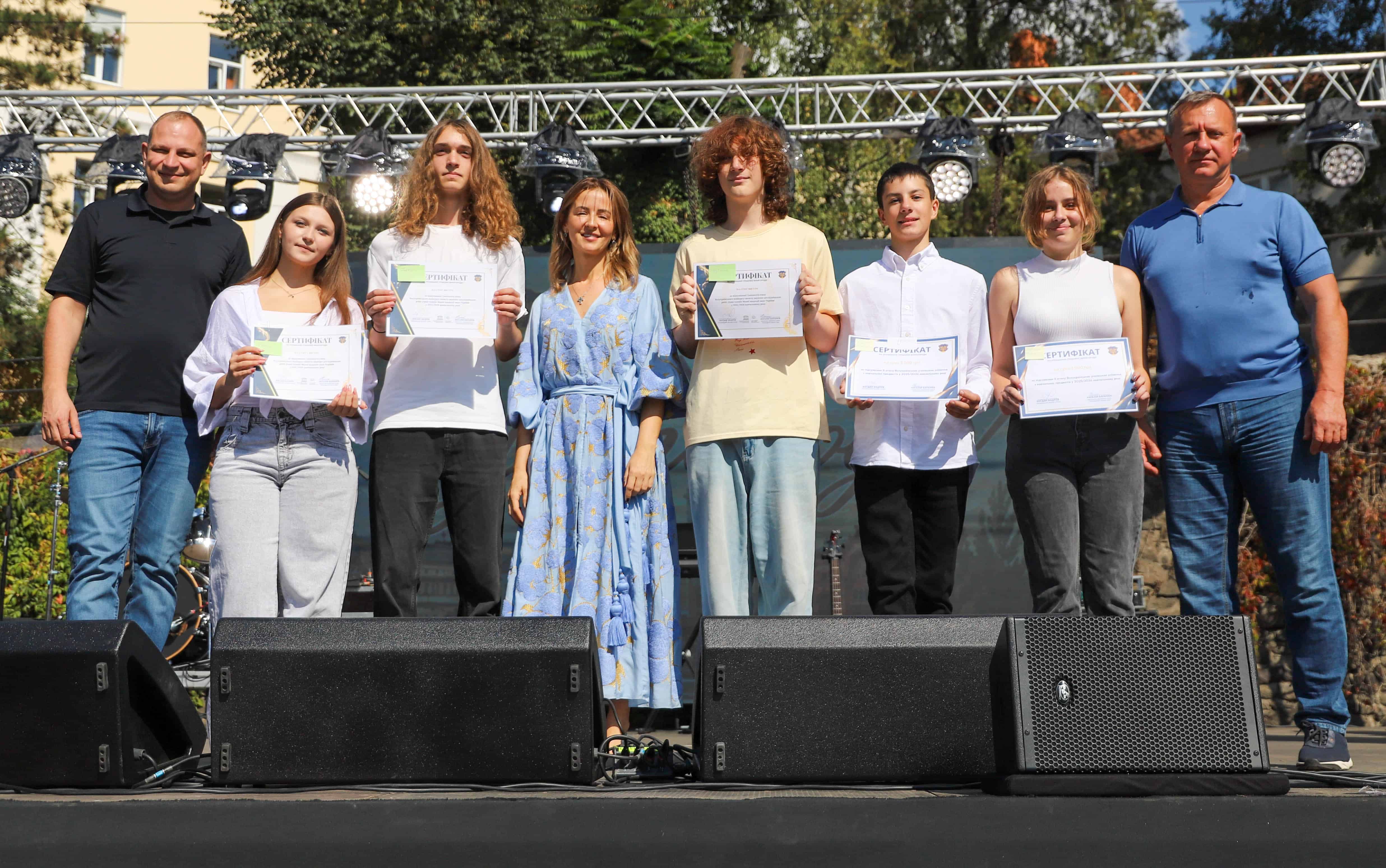 Від МАН до всеукраїнських олімпіад: в Ужгороді нагородили юних переможців