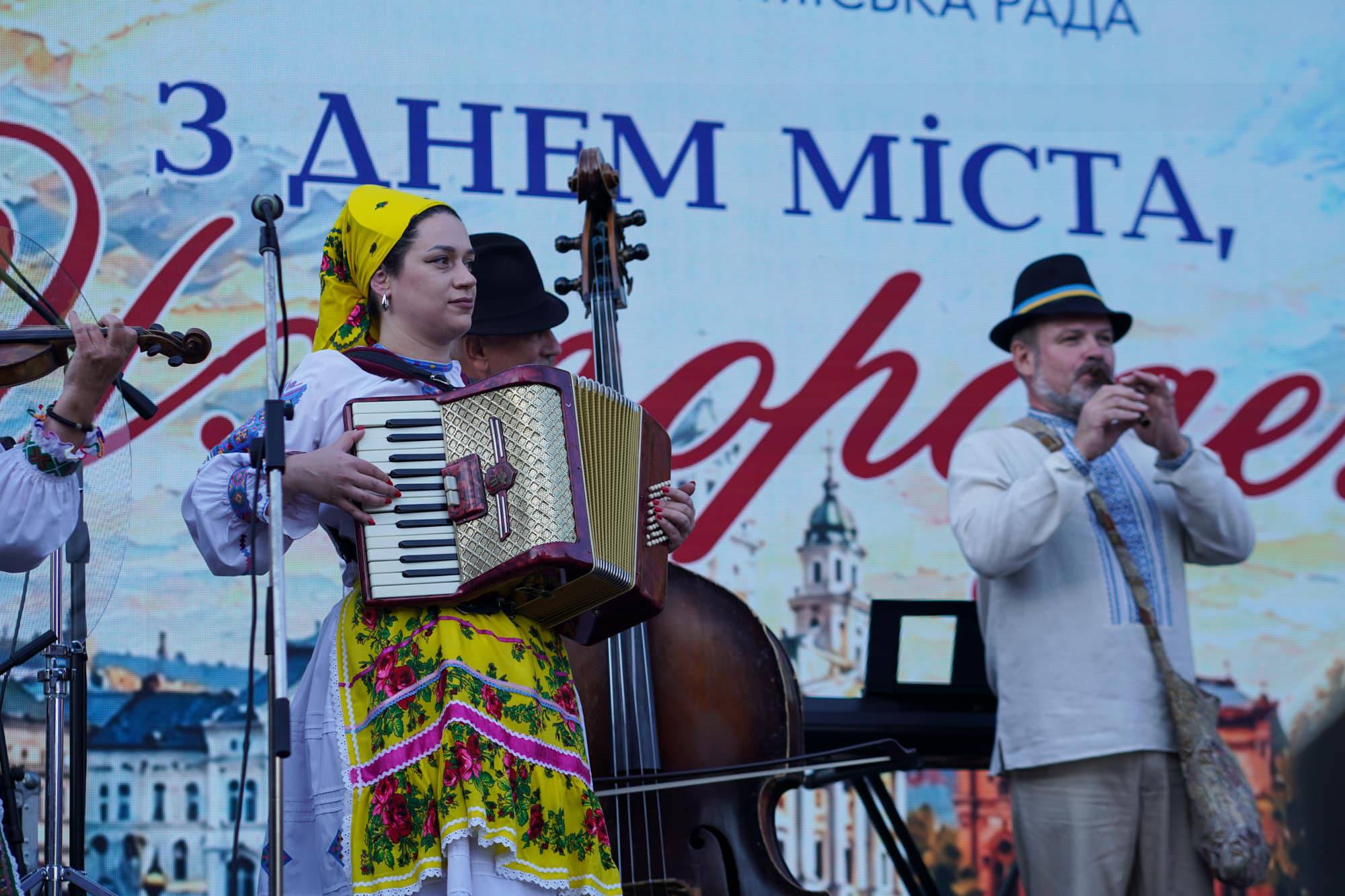 Від народних танців до джазу: в Ужгороді відбувся концерт до 1133-річчя міста