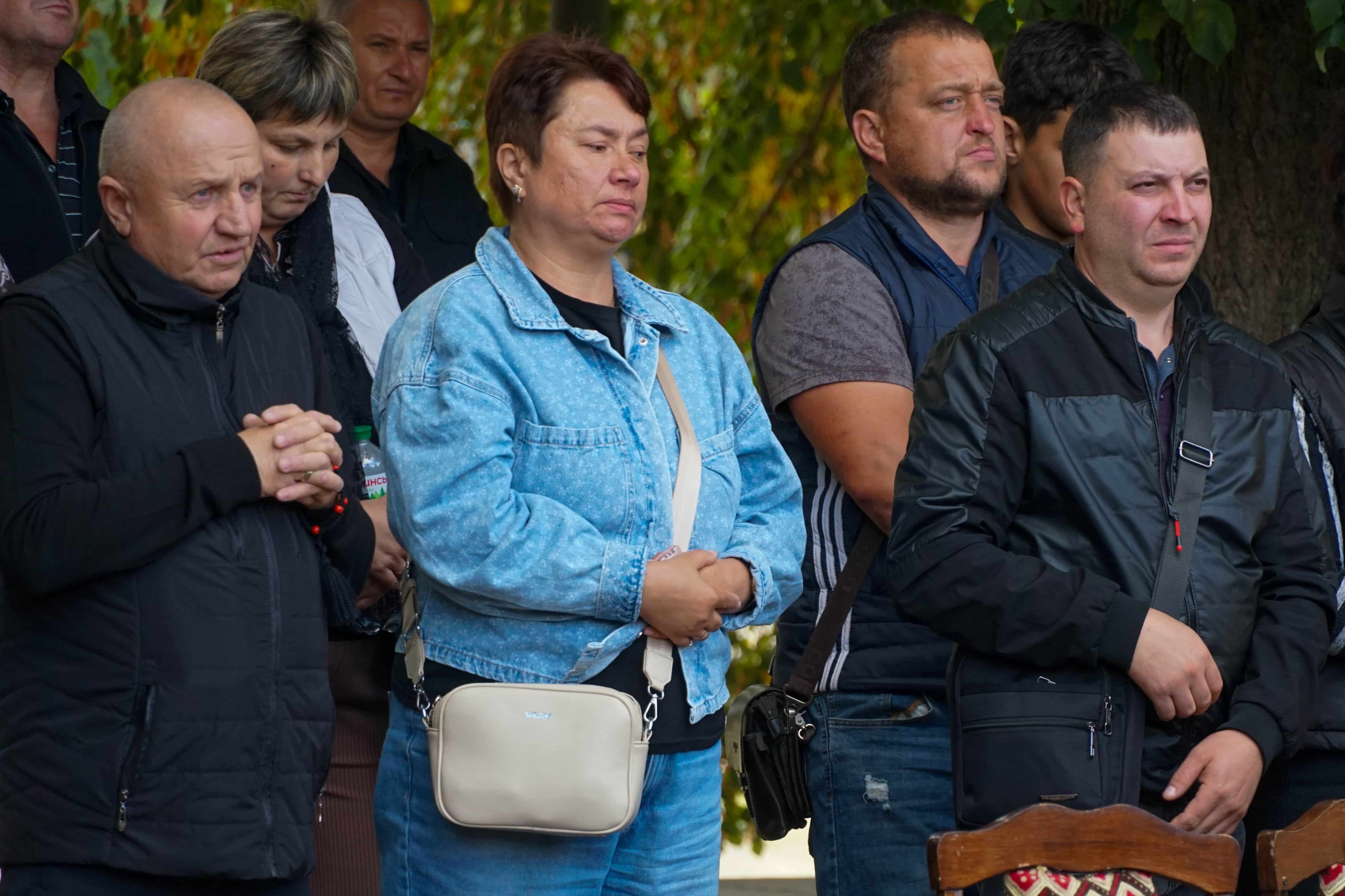 Повернувся «на щиті»: Ужгород сьогодні попрощався зі ще одним Героєм – 24-річним солдатом Олегом Вороном