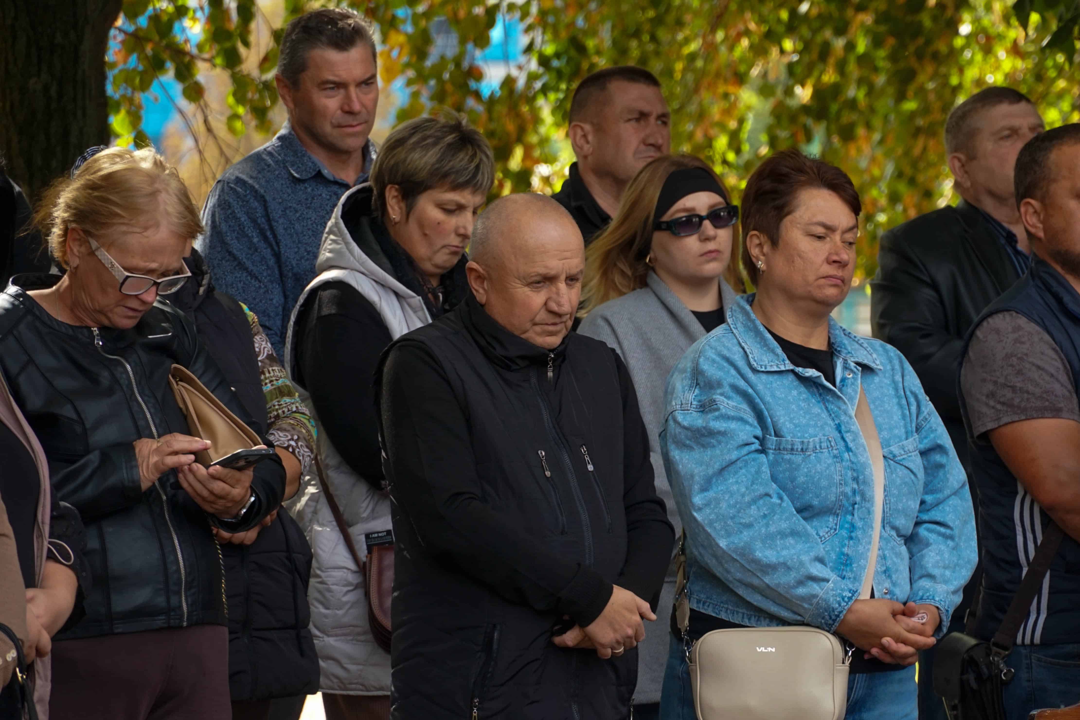 Повернувся «на щиті»: Ужгород сьогодні попрощався зі ще одним Героєм – 24-річним солдатом Олегом Вороном