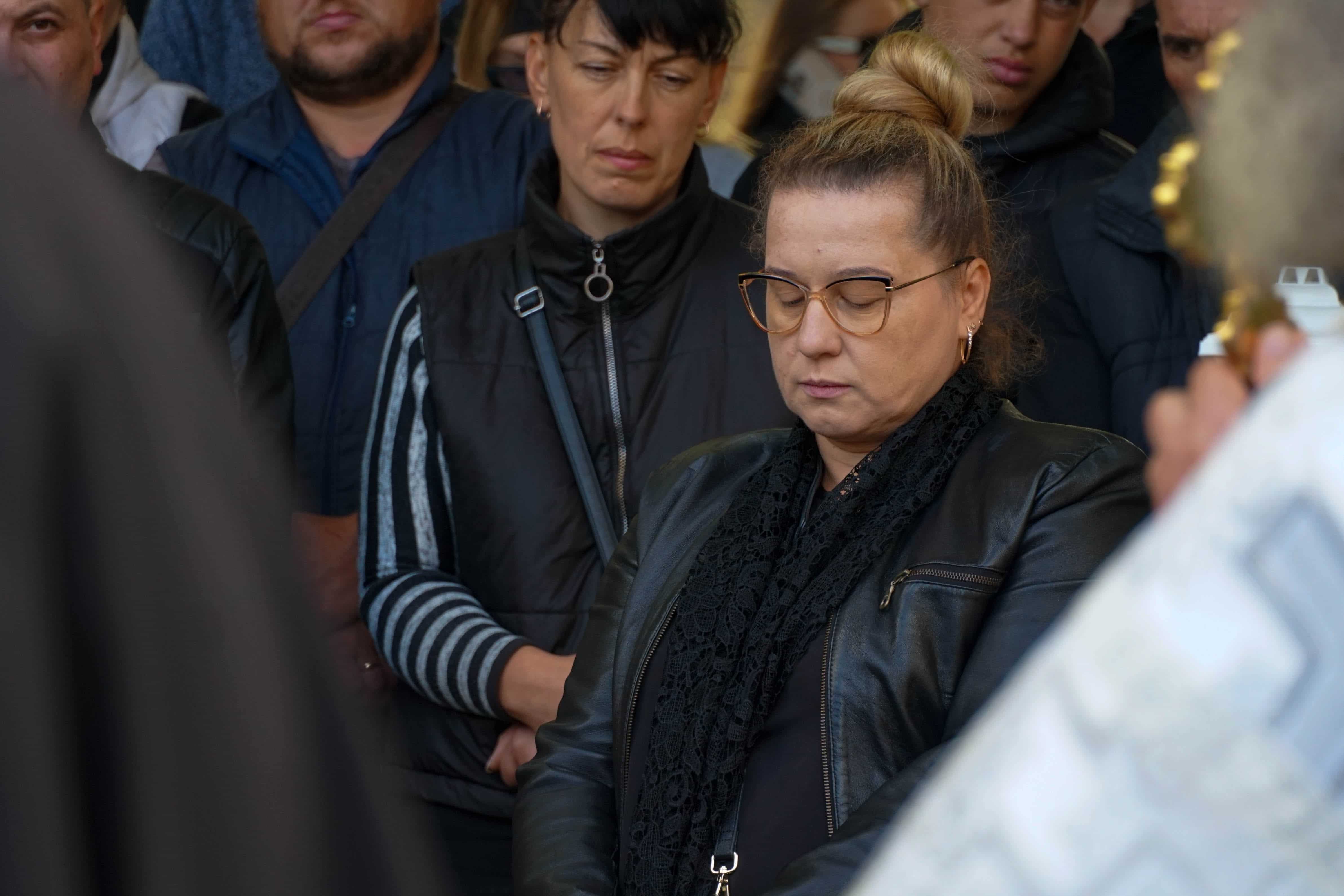 Повернувся «на щиті»: Ужгород сьогодні попрощався зі ще одним Героєм – 24-річним солдатом Олегом Вороном