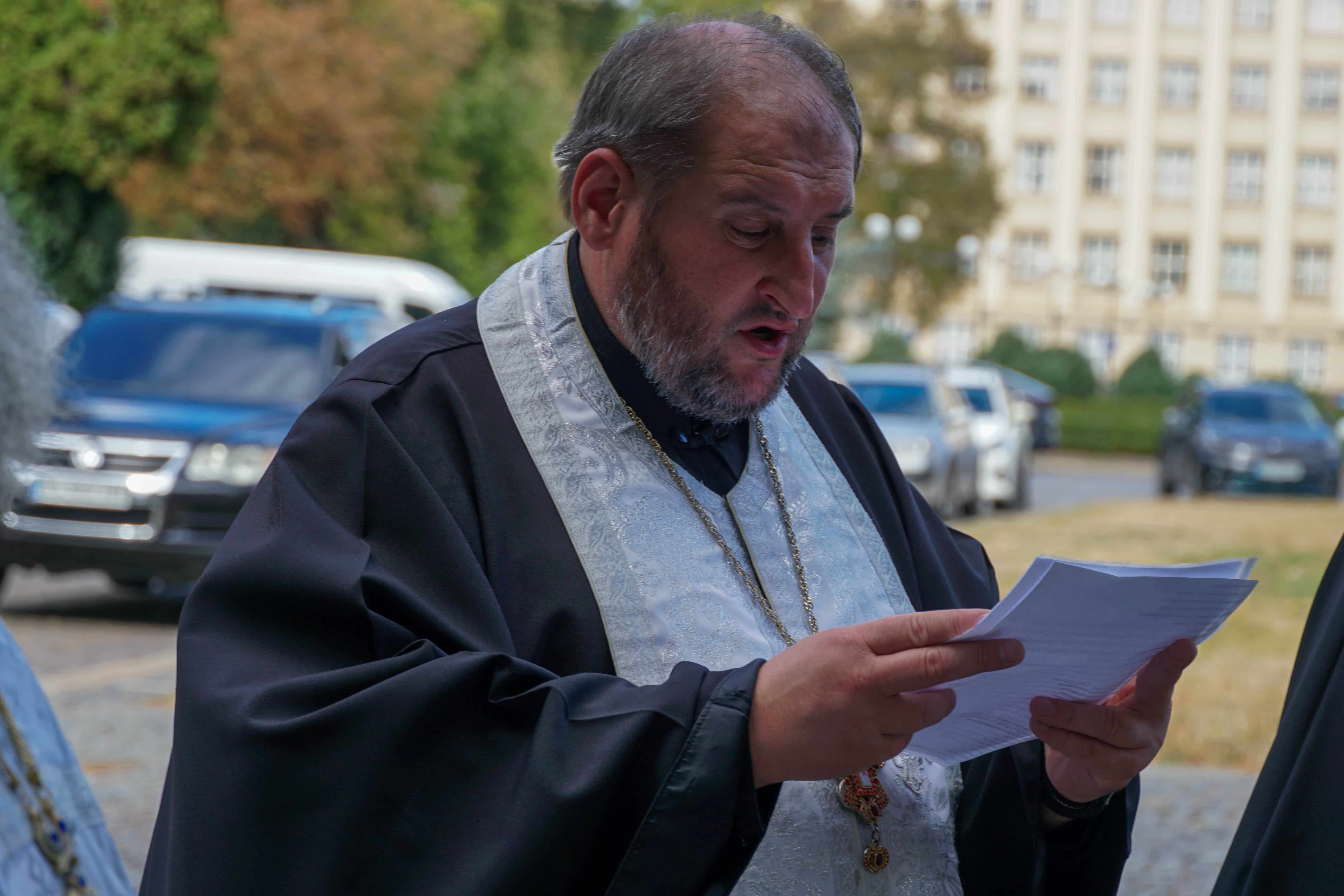 Повернувся «на щиті»: Ужгород сьогодні попрощався зі ще одним Героєм – 24-річним солдатом Олегом Вороном