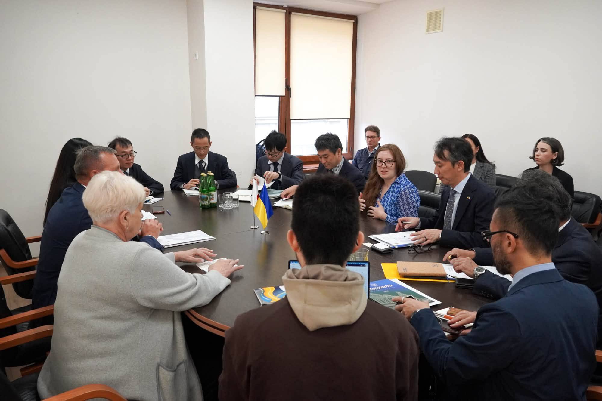 Розвиток двосторонньої економічної співпраці між Ужгородом та Японією: про це сьогодні говорили в міській раді
