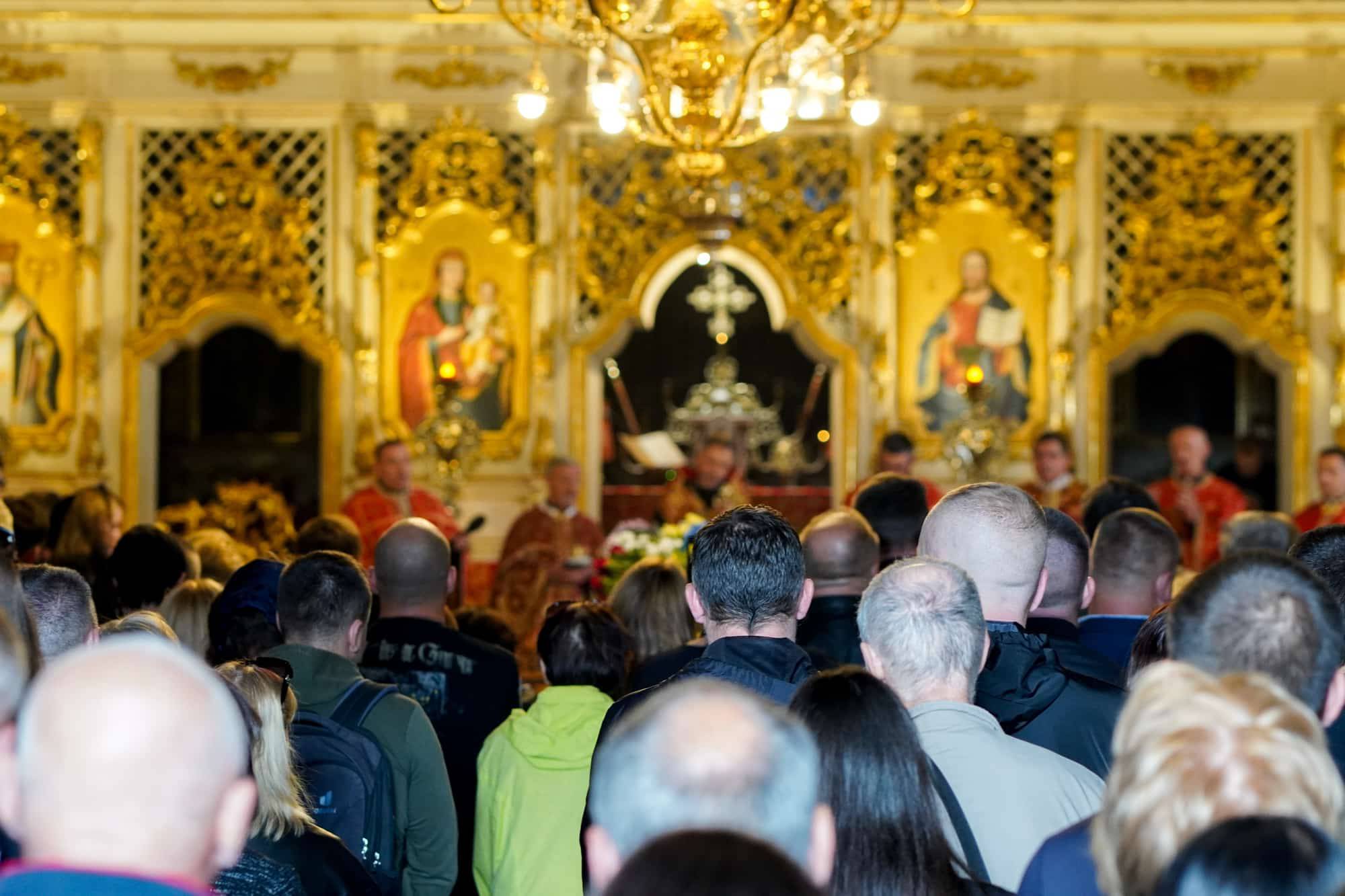 До останнього залишався там, де був потрібен побратимам та рідній Україні: з таким Героєм – 52-річним старшим солдатом Юрієм Сабо – сьогодні попрощався Ужгород