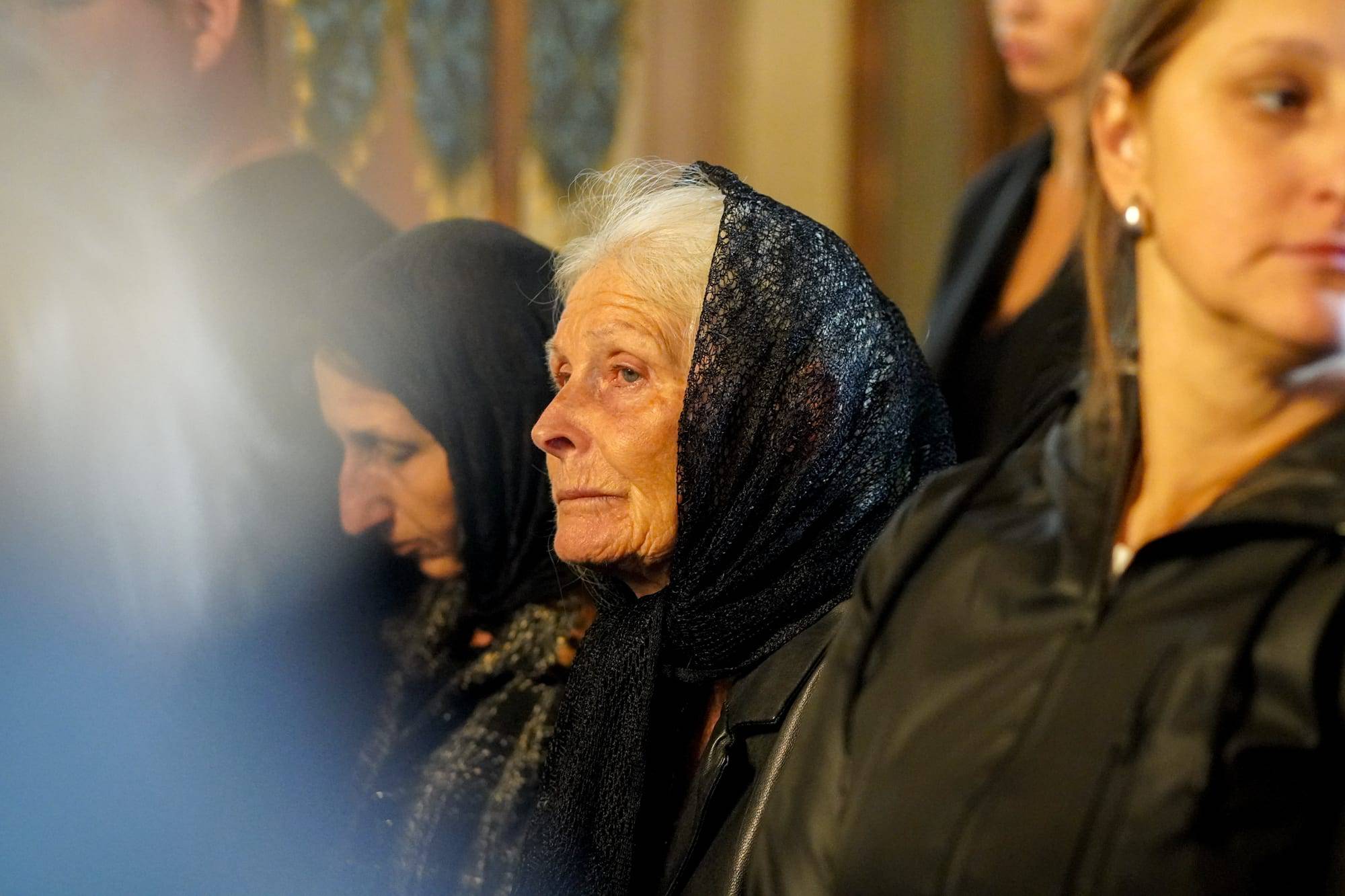 До останнього залишався там, де був потрібен побратимам та рідній Україні: з таким Героєм – 52-річним старшим солдатом Юрієм Сабо – сьогодні попрощався Ужгород