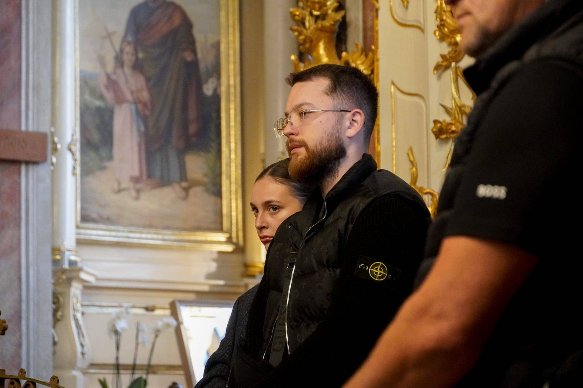 До останнього залишався там, де був потрібен побратимам та рідній Україні: з таким Героєм – 52-річним старшим солдатом Юрієм Сабо – сьогодні попрощався Ужгород