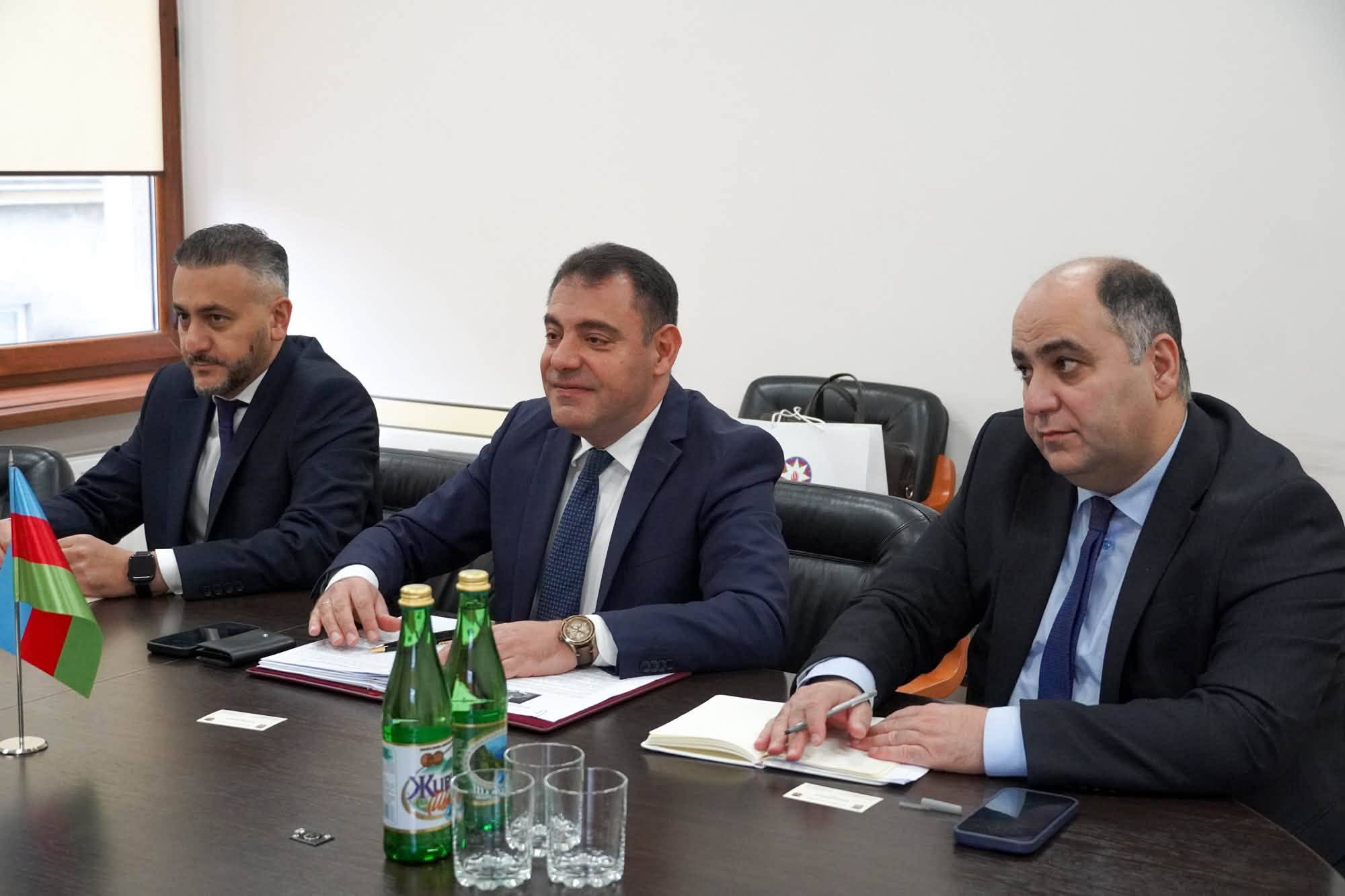 Уперше в Ужгороді Надзвичайний і Повноважний Посол Азербайджанської Республіки в Україні Сеймур Мардалієв: у міськраді з ним зустрівся міський голова Богдан Андріїв