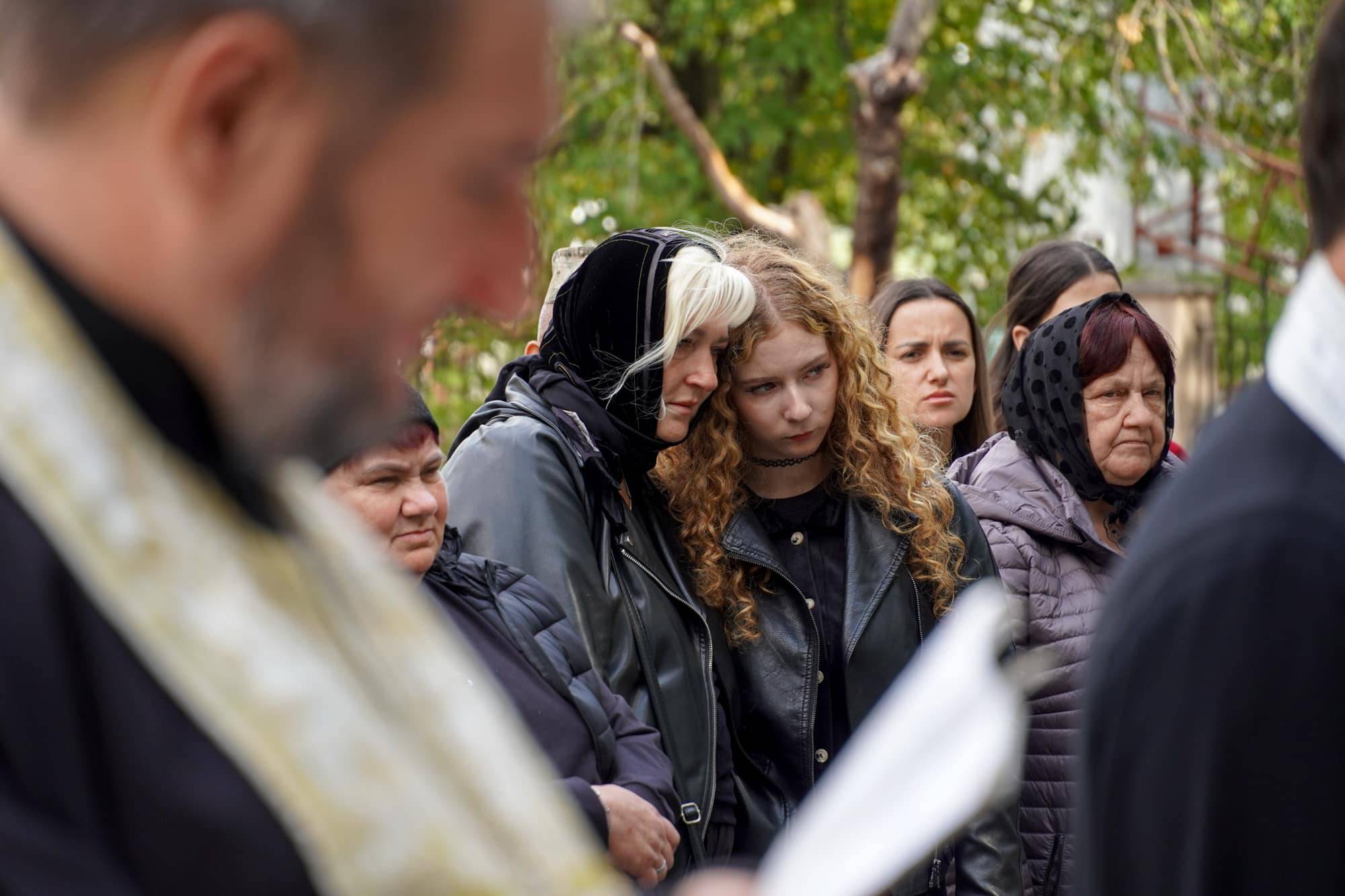 Його повернення рідні чекали більше року: в Ужгороді сьогодні поховали 47-річного старшого солдата Олександра Талахадзе