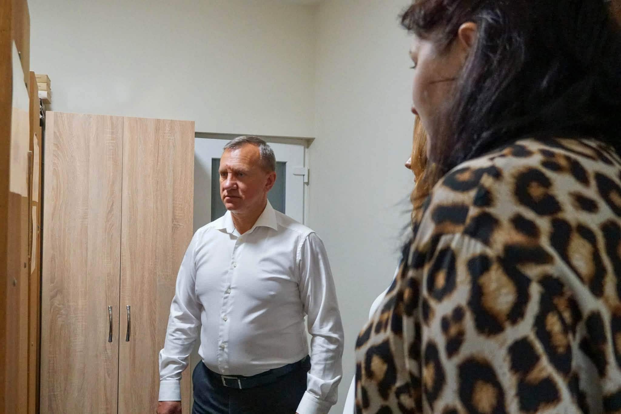 Ужгородська бібліотека-філія №4 цьогоріч відзначає Всеукраїнський день бібліотек в оновленому приміщенні на вул. Залізничній