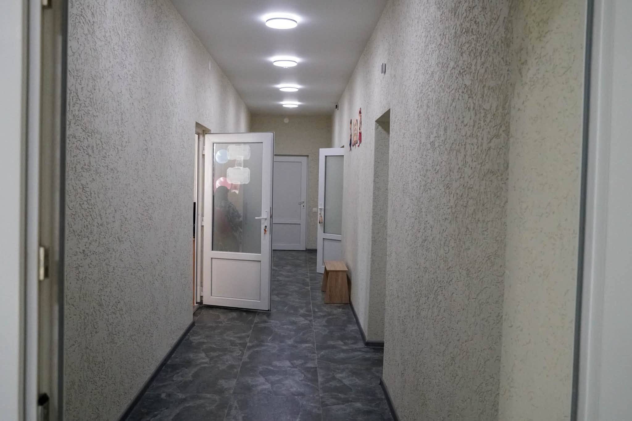 Ужгородська бібліотека-філія №4 цьогоріч відзначає Всеукраїнський день бібліотек в оновленому приміщенні на вул. Залізничній