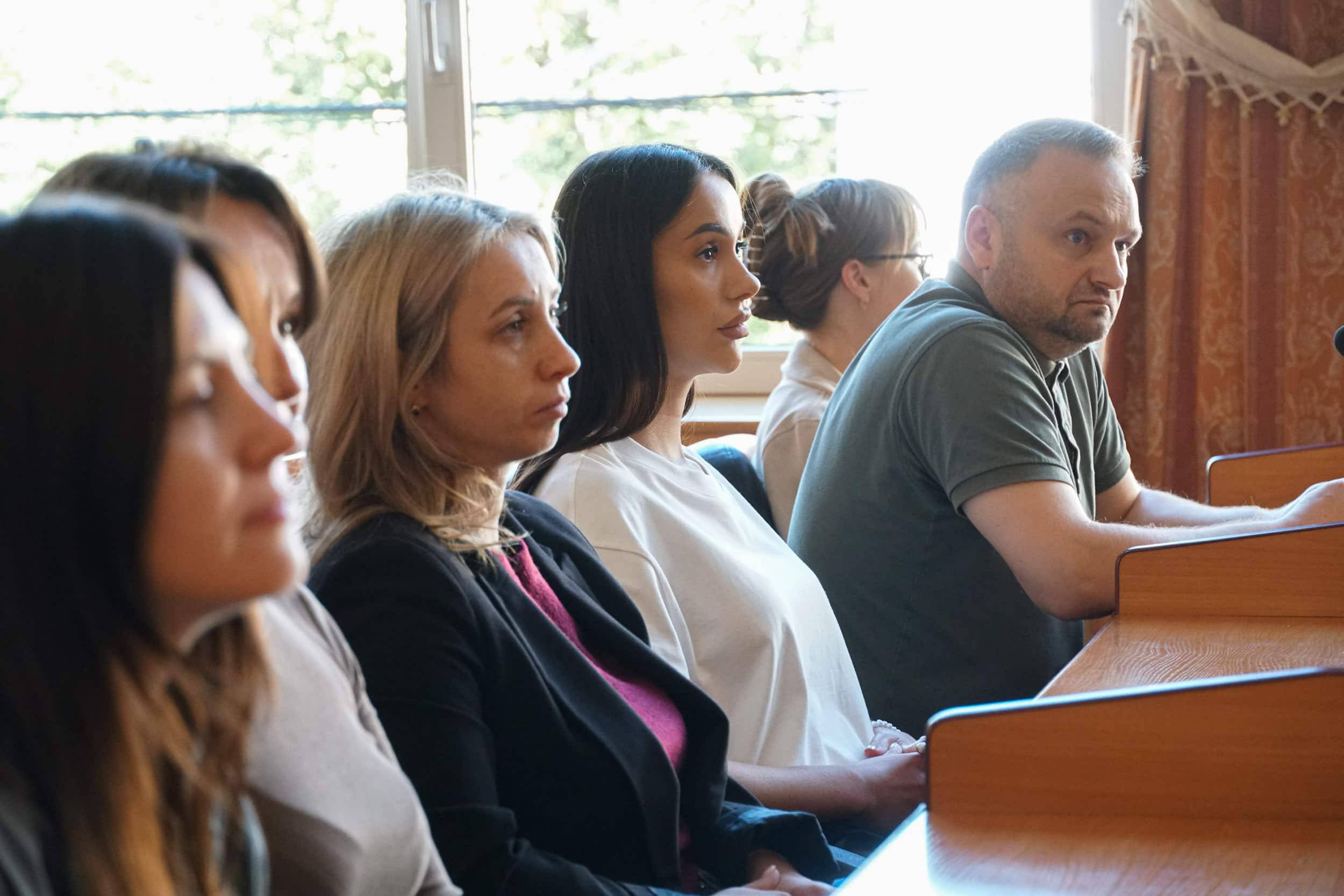 В.о. міського голови, заступник міського голови Вадим Борець вручив подяку та грамоти Ужгородської міської ради з нагоди Дня захисників і захисниць