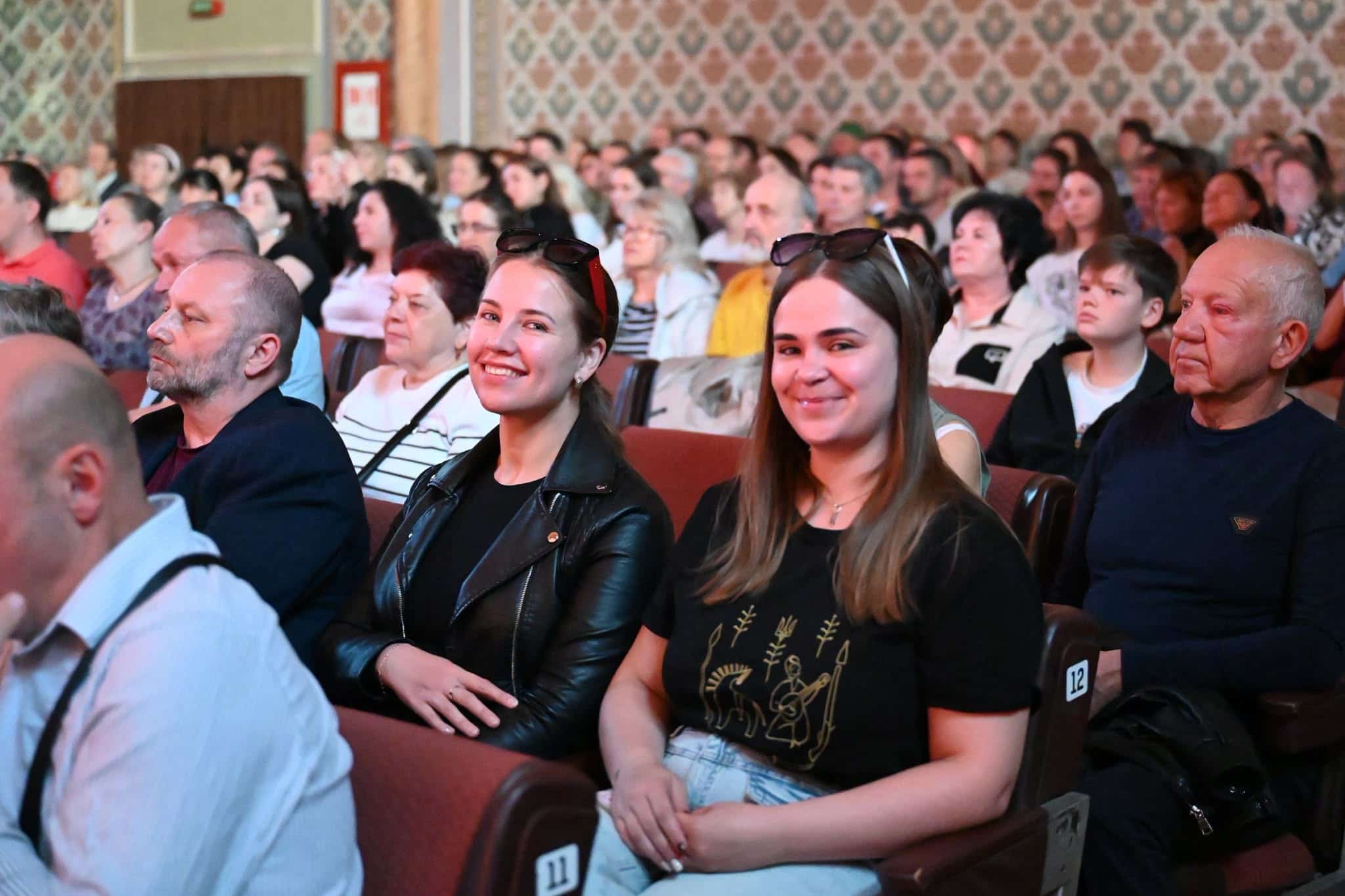 Закарпатська обласна філармонія відзначила 80-річчя творчої діяльності ювілейним концертом