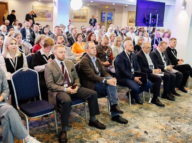 Розвиток реабілітації: представники Ужгорода взяли участь у регіональному форумі у Львові