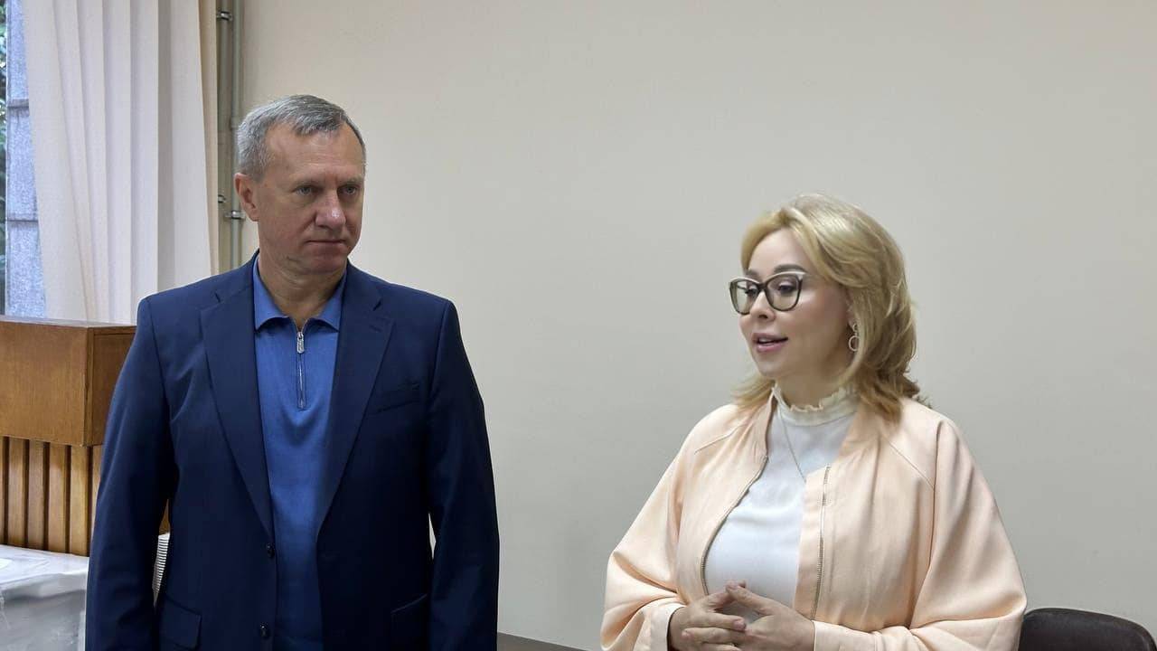 Благодійну допомогу передали Ужгородській дитячій лікарні