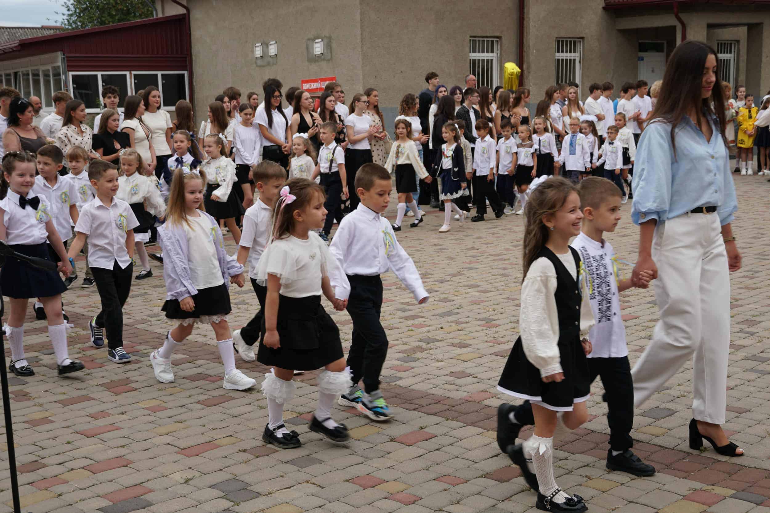 Дякую за щоденну працю і віру в кожну дитину – Богдан Андріїв привітав освітян із професійним святом