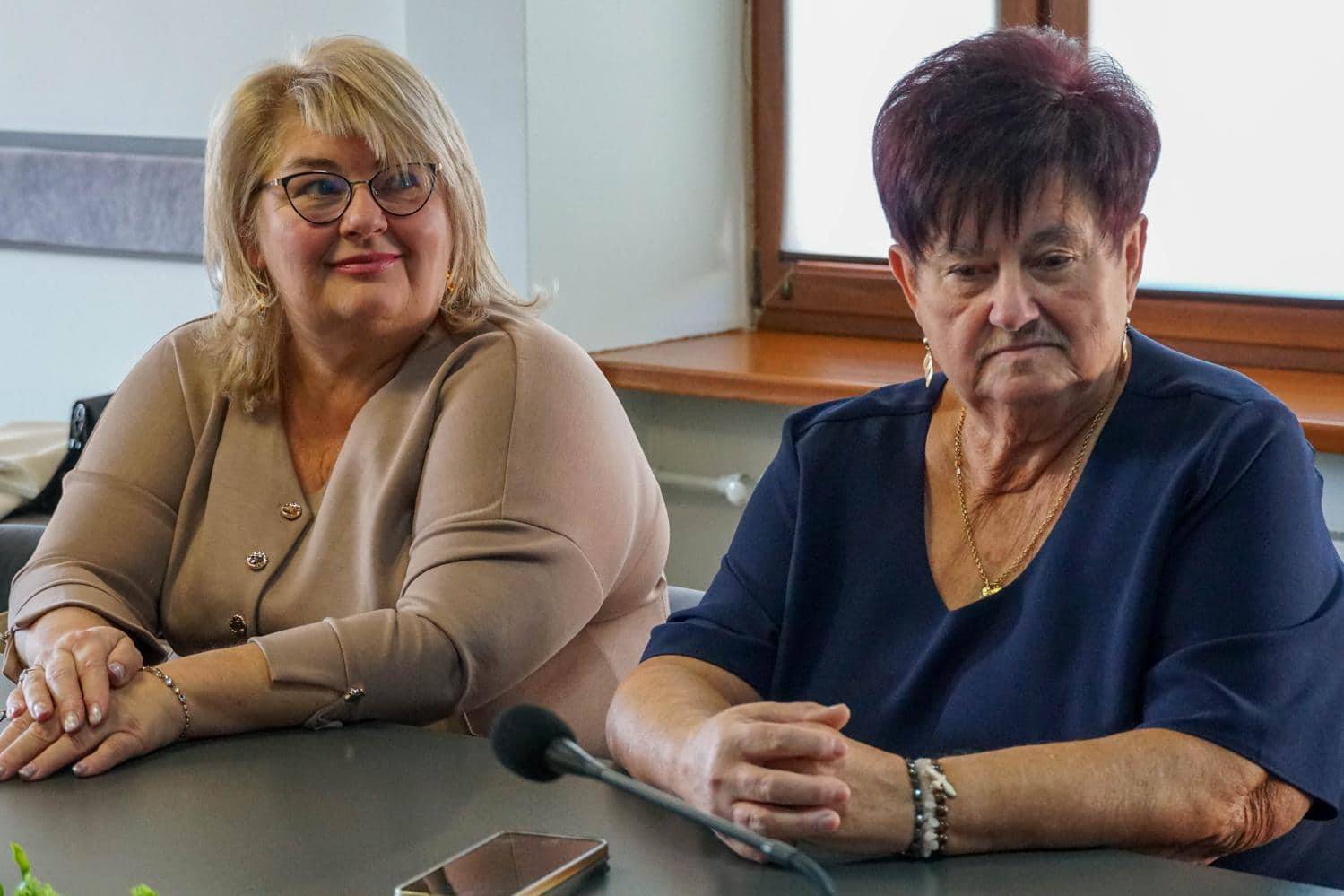 У міськраді привітали педагогів із Днем працівників освіти та Всеукраїнським днем дошкілля