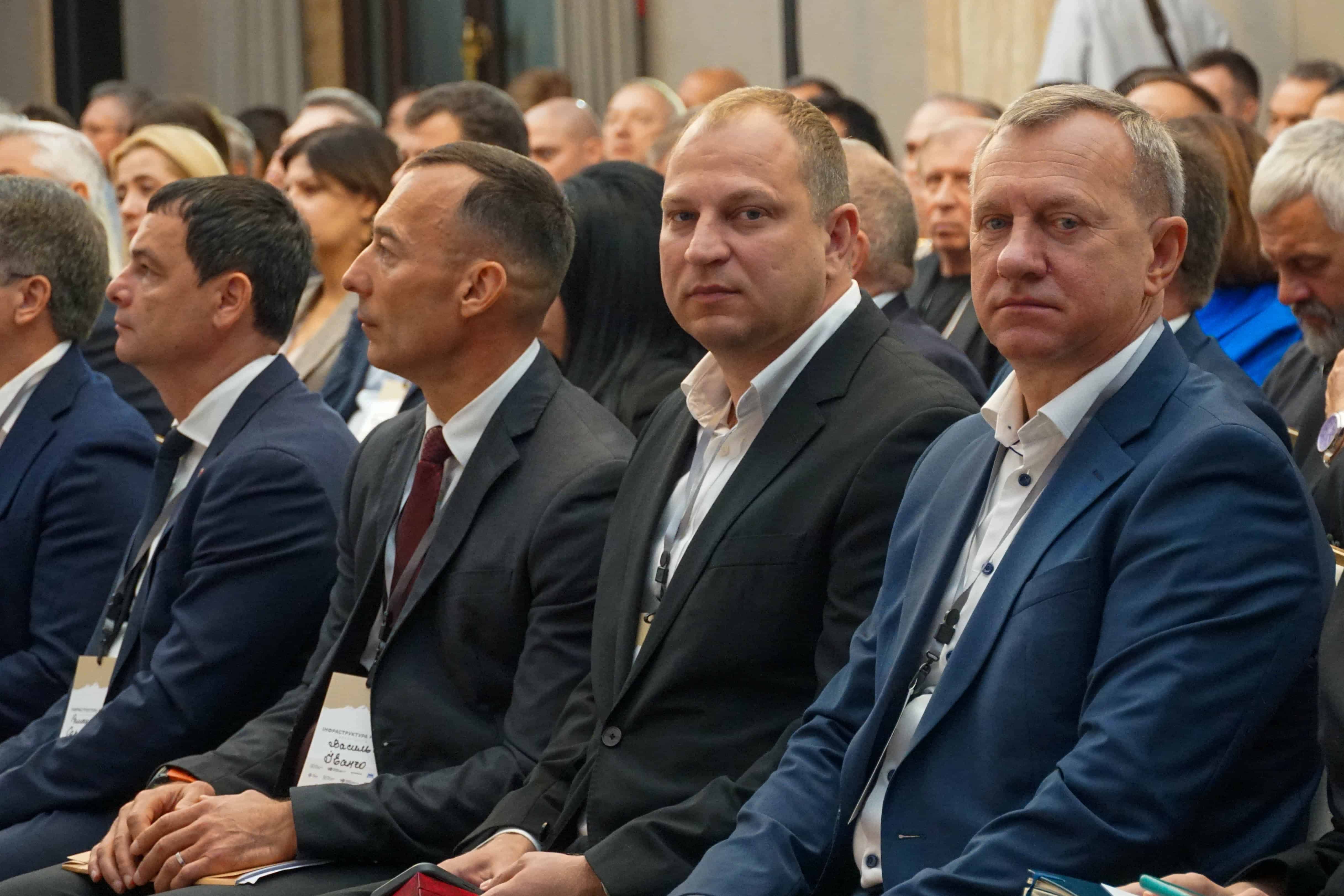 В Ужгороді відбувся всеукраїнський форум «Інфраструктура росту Закарпаття»