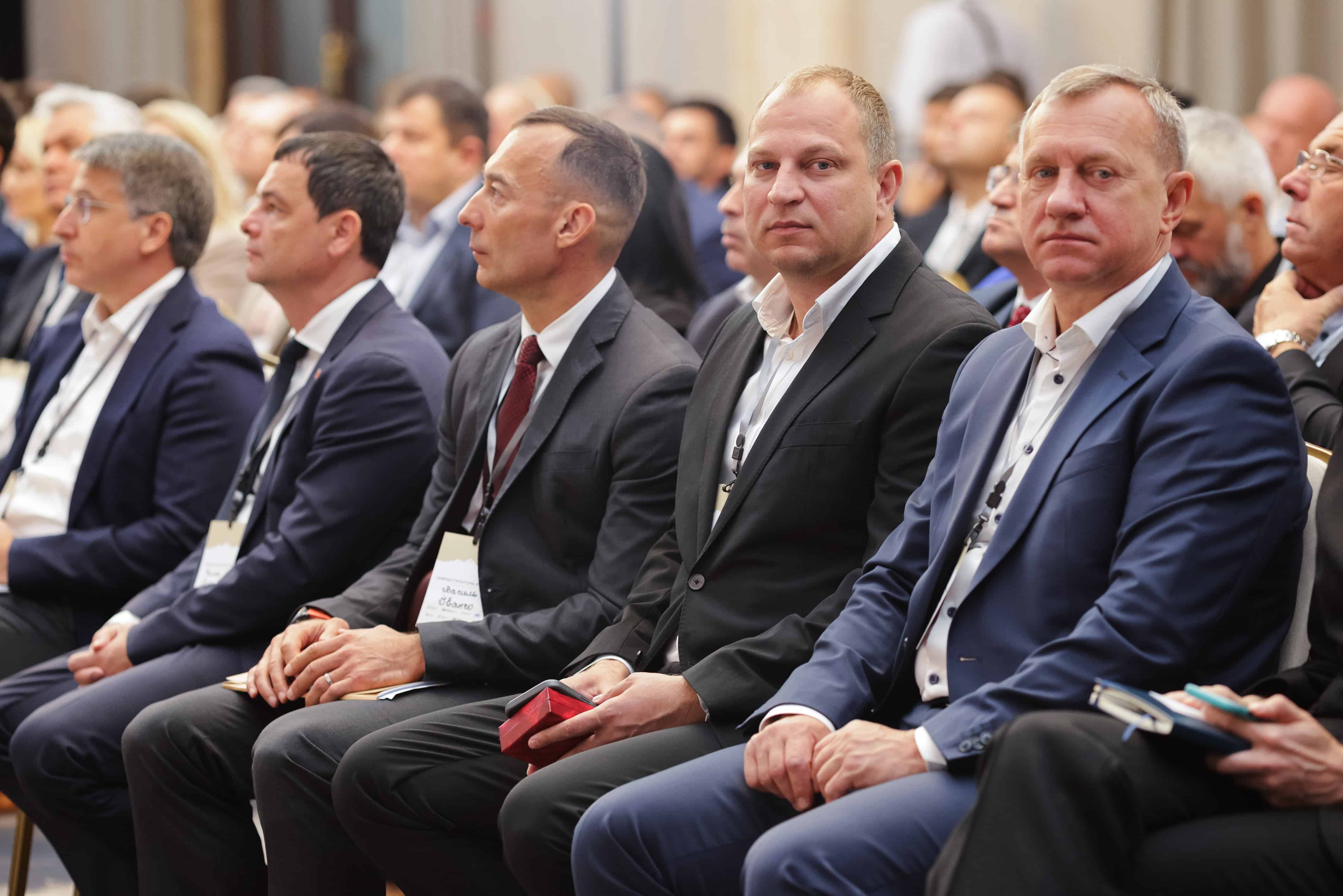 В Ужгороді відбувся всеукраїнський форум «Інфраструктура росту Закарпаття»