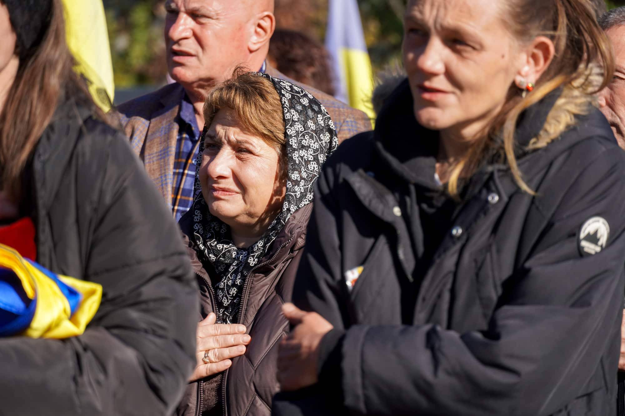 В Ужгороді сьогодні провели в останню земну дорогу полеглого захисника – 36-річного майстер-сержанта Володимира Славича