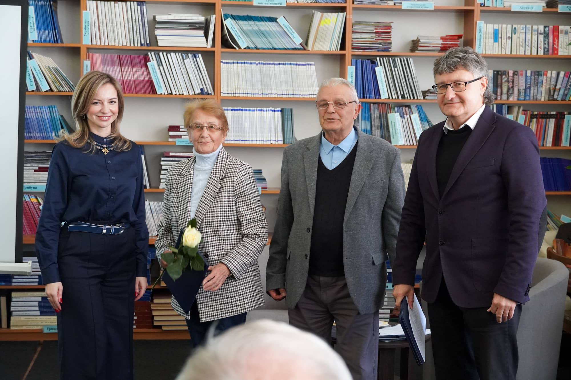 В Ужгороді відзначили 80-річчя Закарпатської обласної організації письменників