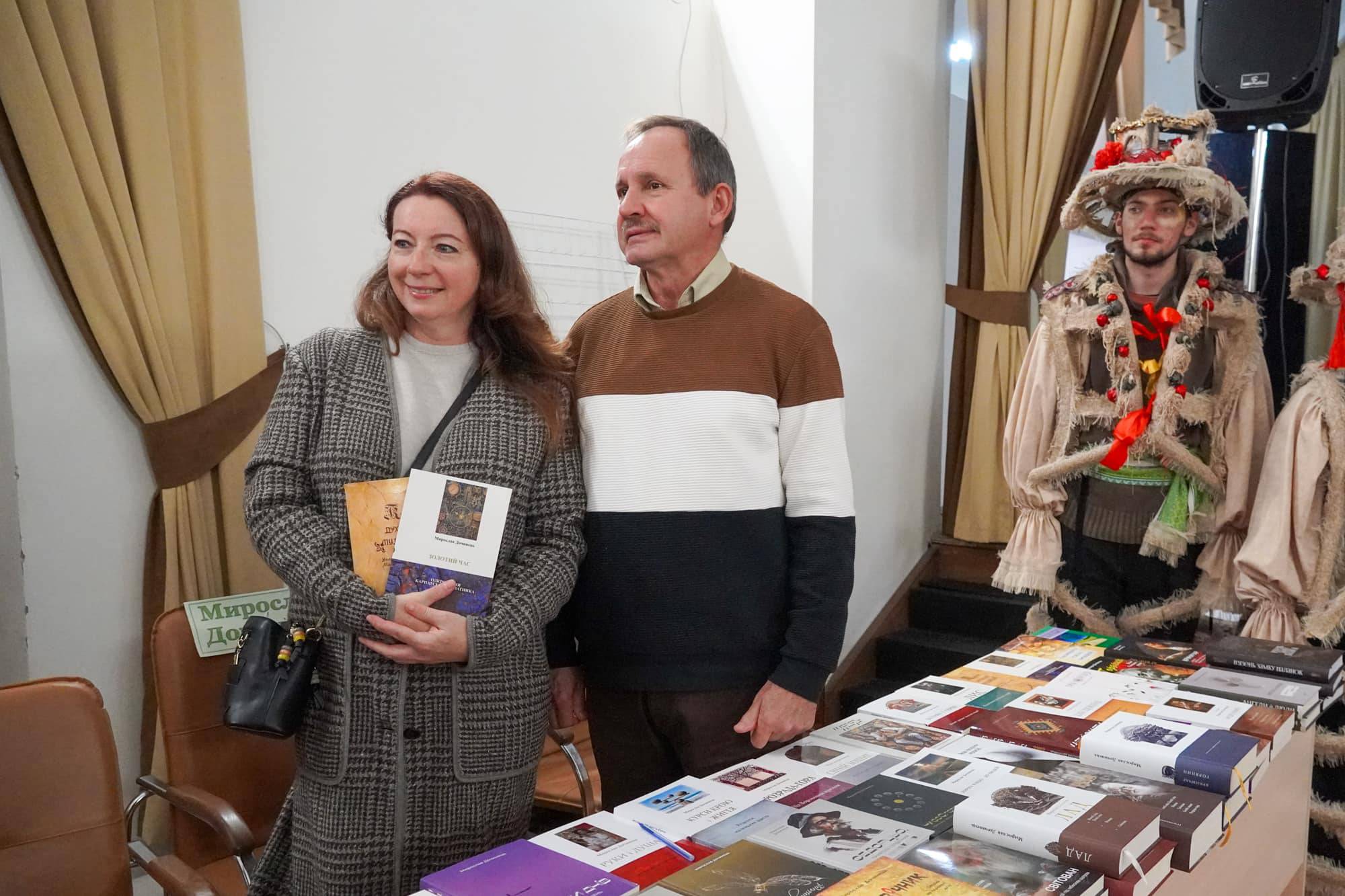 В Ужгороді стартувала XV ювілейна виставка-ярмарок «Книга-фест 2026»