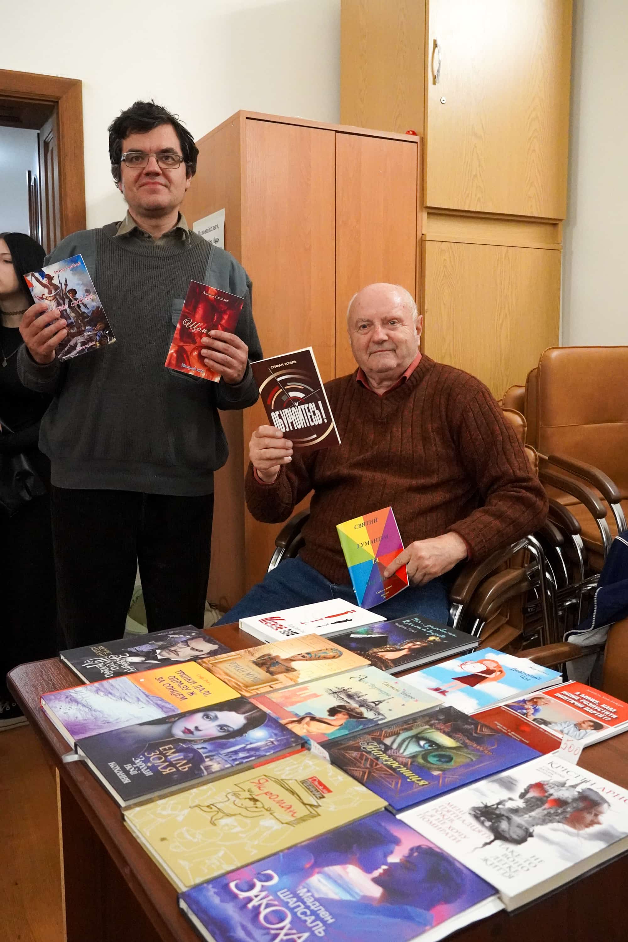 В Ужгороді стартувала XV ювілейна виставка-ярмарок «Книга-фест 2026»