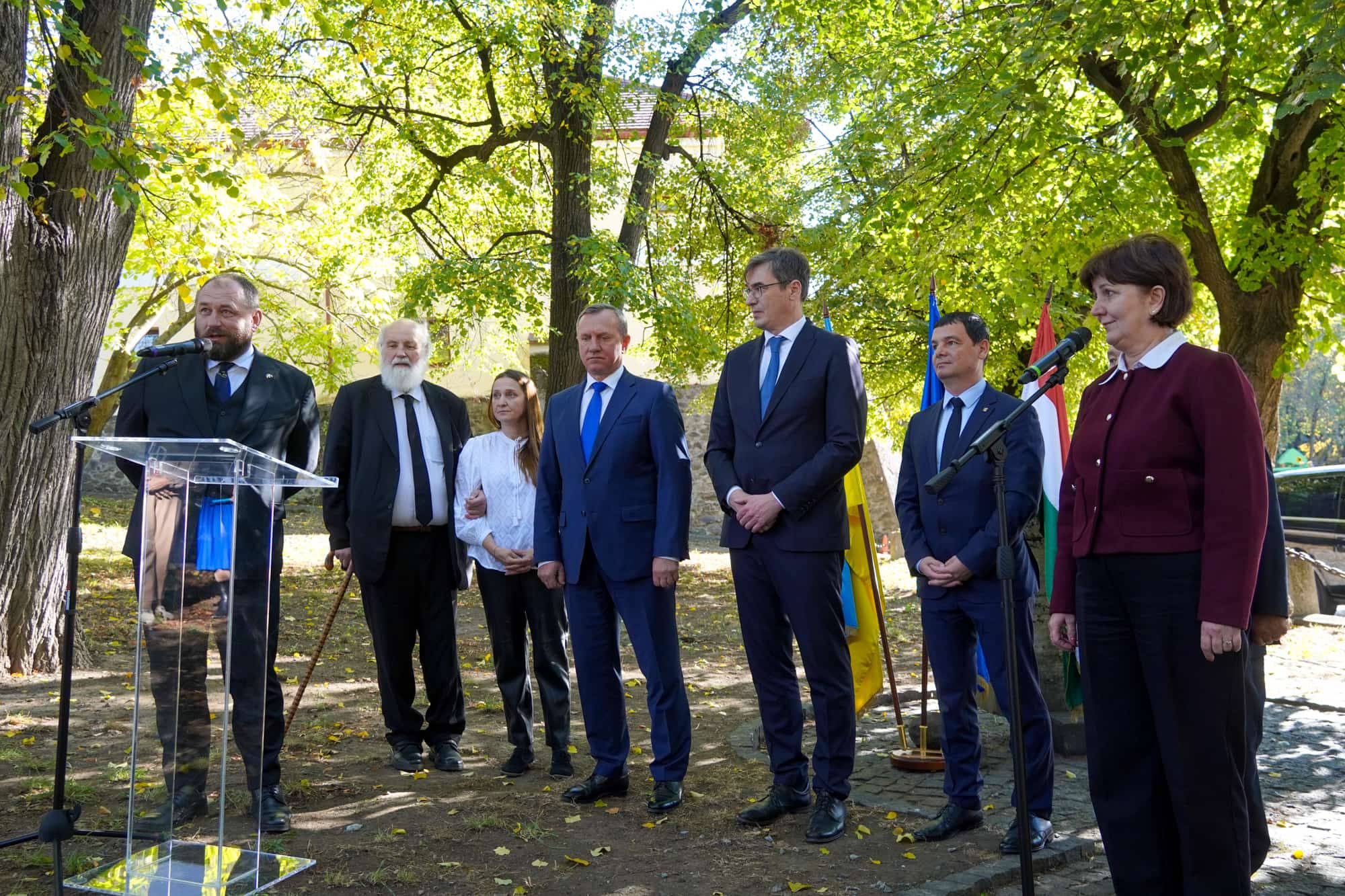 В Ужгороді відкрили пам’ятник Імре Надю – одному з лідерів Угорської революції 1956 року