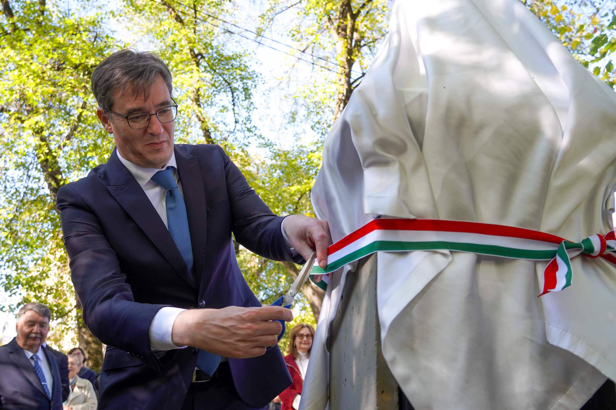 В Ужгороді відкрили пам’ятник Імре Надю – одному з лідерів Угорської революції 1956 року