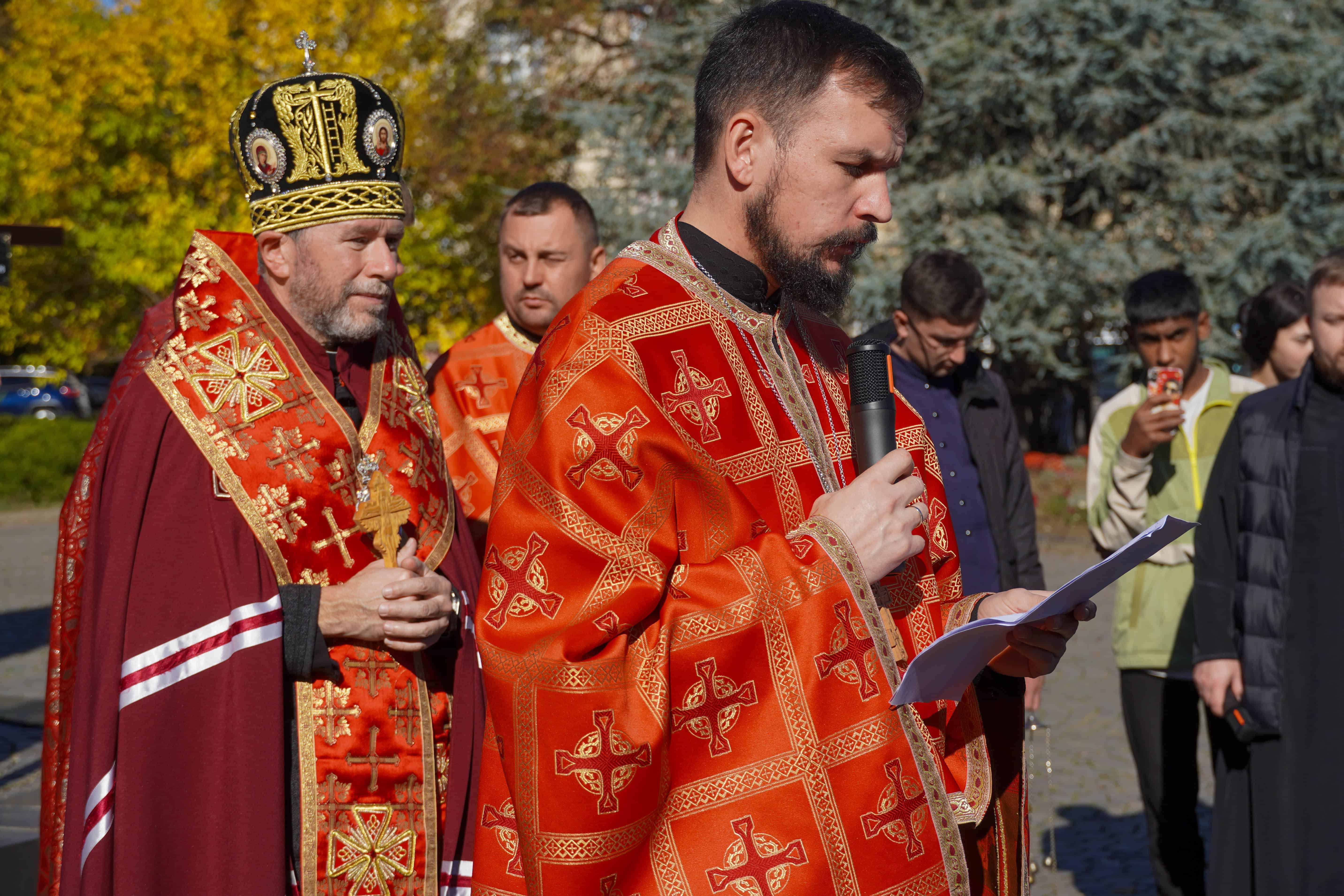 Сьогодні в Ужгороді попрощалися із полеглим Захисником Аркадієм Шугаром