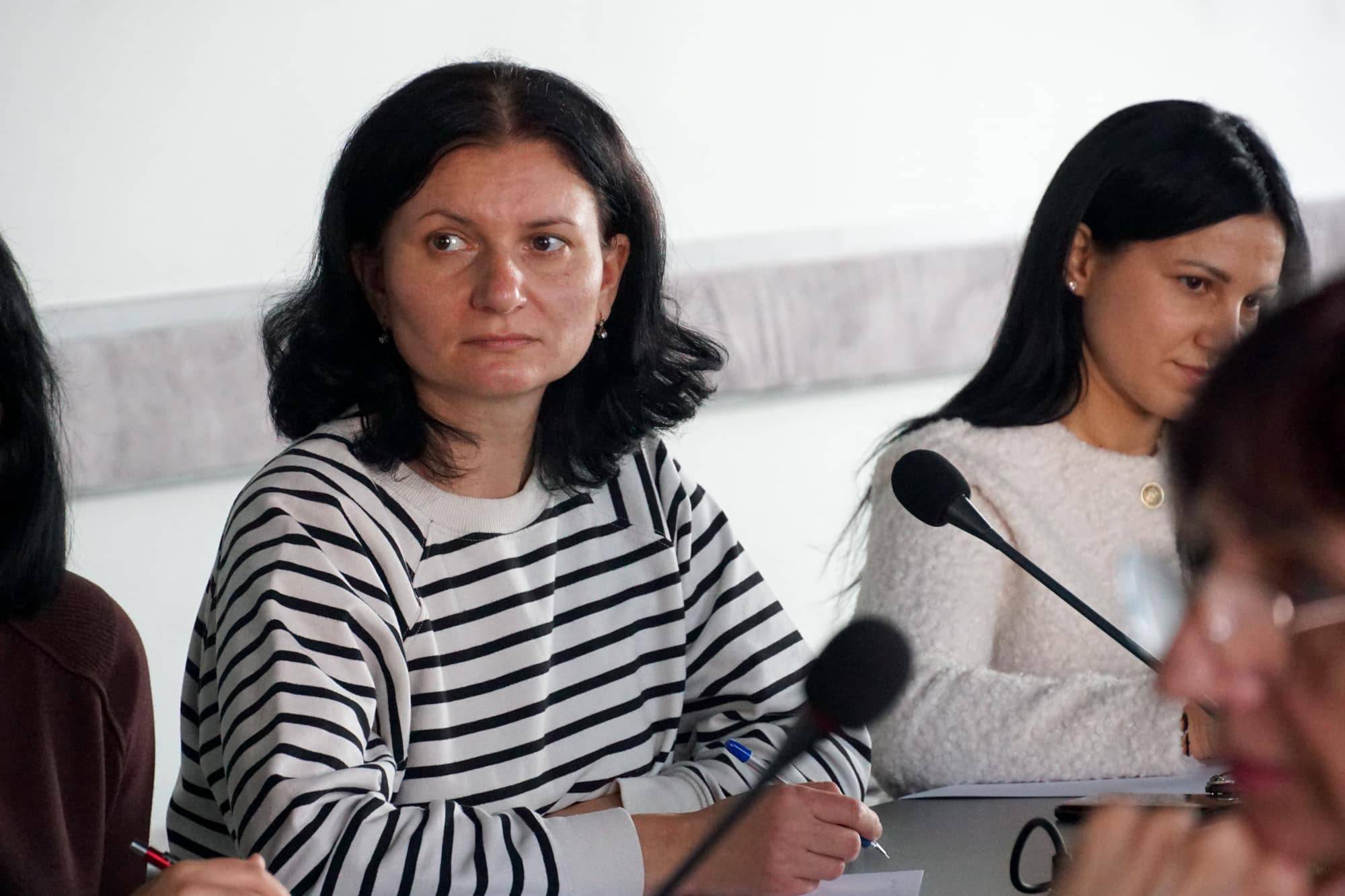 Працівники Ужгородської міської ради долучилися до написання Радіодиктанту національної єдності