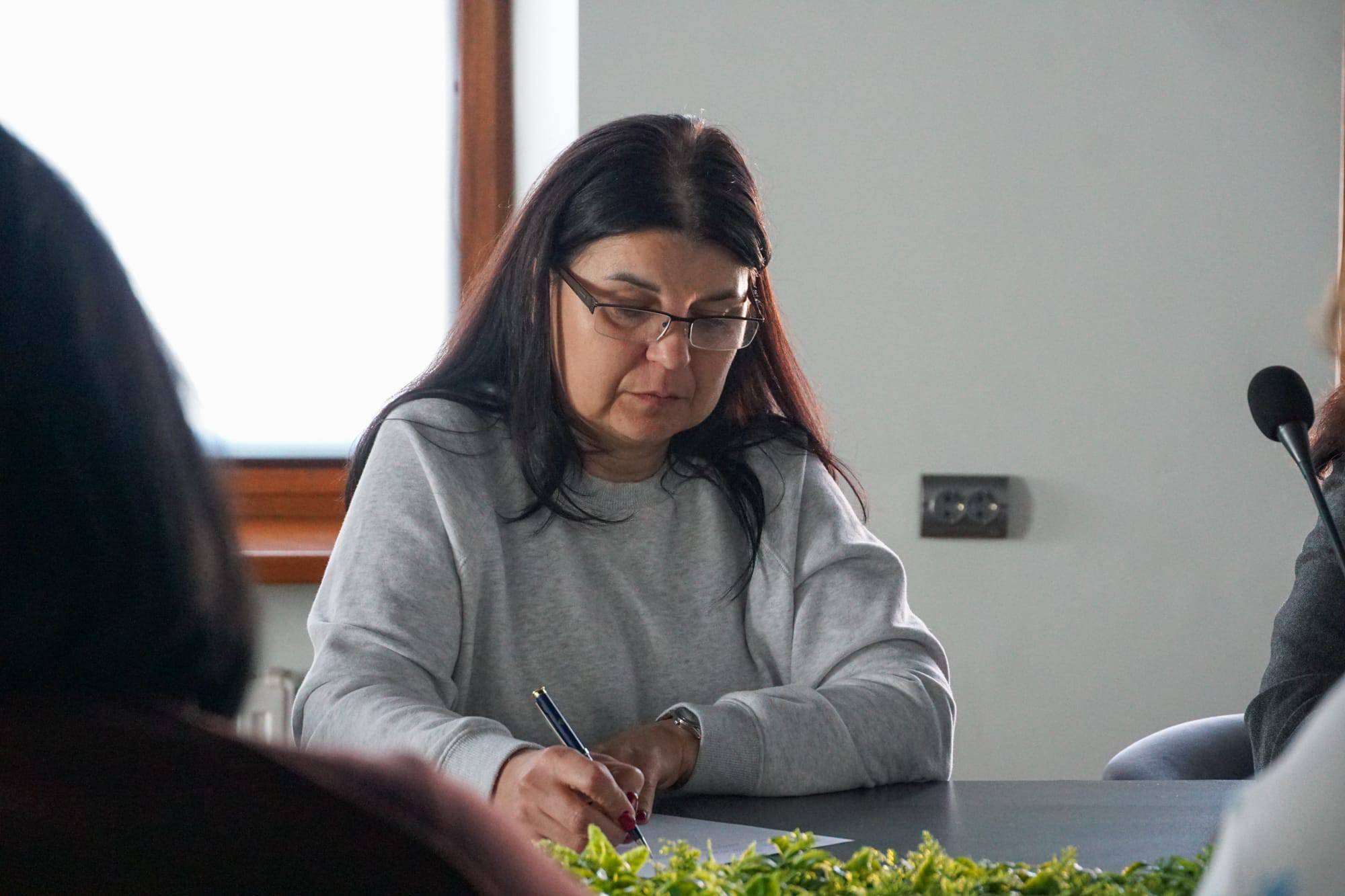 Працівники Ужгородської міської ради долучилися до написання Радіодиктанту національної єдності