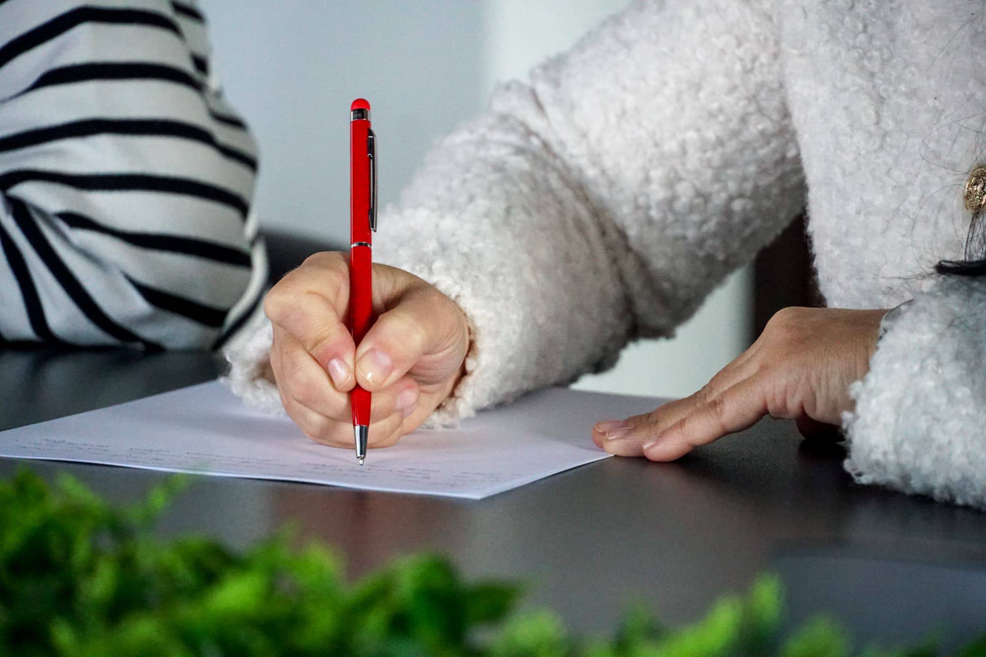 Працівники Ужгородської міської ради долучилися до написання Радіодиктанту національної єдності