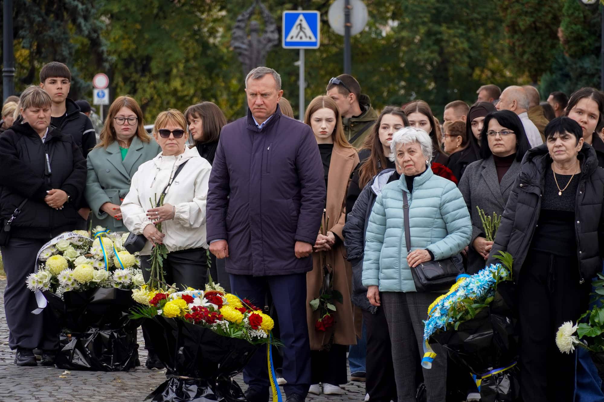 Сьогодні в Ужгороді провели в останню путь молодшого сержанта Анатолія Кофеля – 19-річного воїна, який загинув, захищаючи Україну
