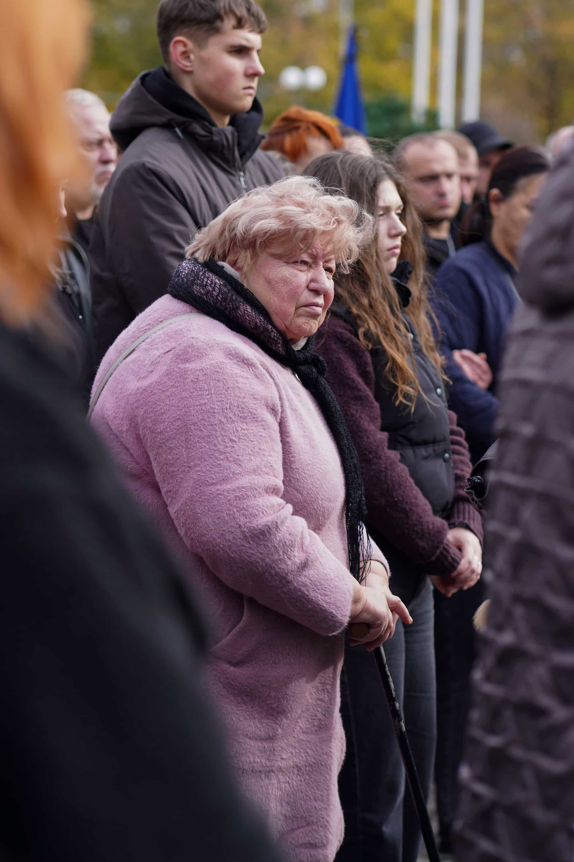 Сьогодні в Ужгороді провели в останню путь молодшого сержанта Анатолія Кофеля – 19-річного воїна, який загинув, захищаючи Україну