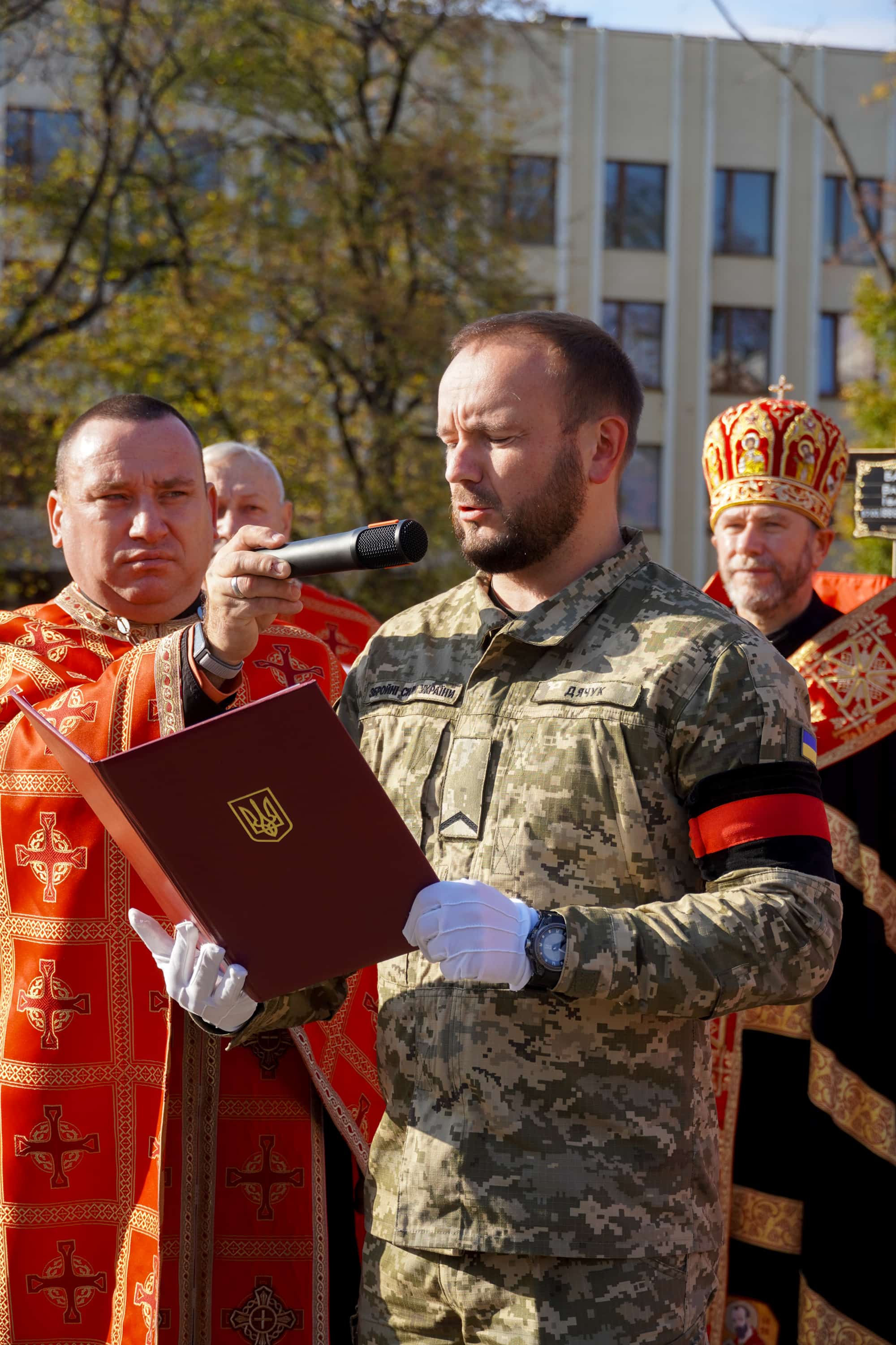В Ужгороді попрощалися із молодшим сержантом Валентином Балогою