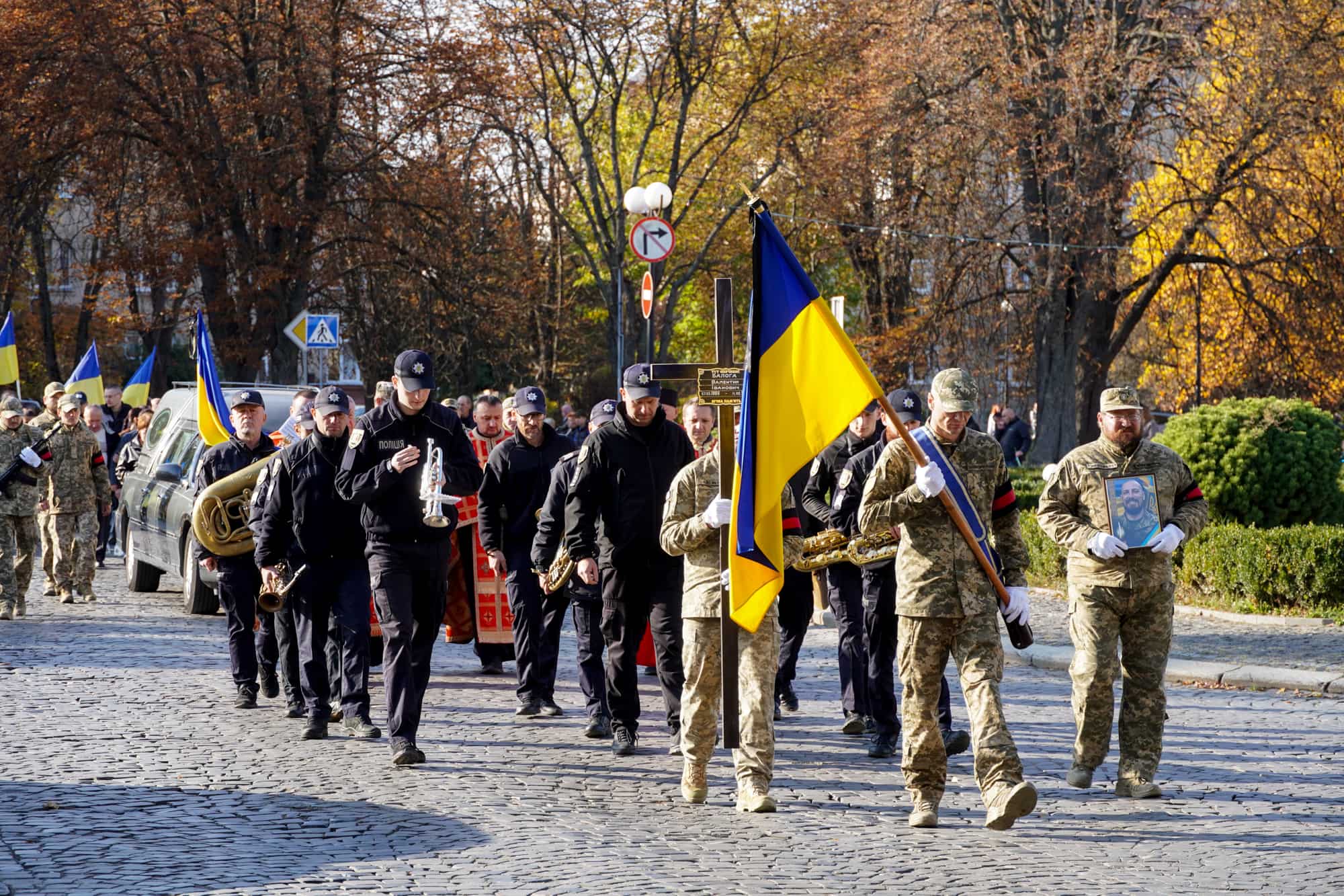 В Ужгороді попрощалися із молодшим сержантом Валентином Балогою