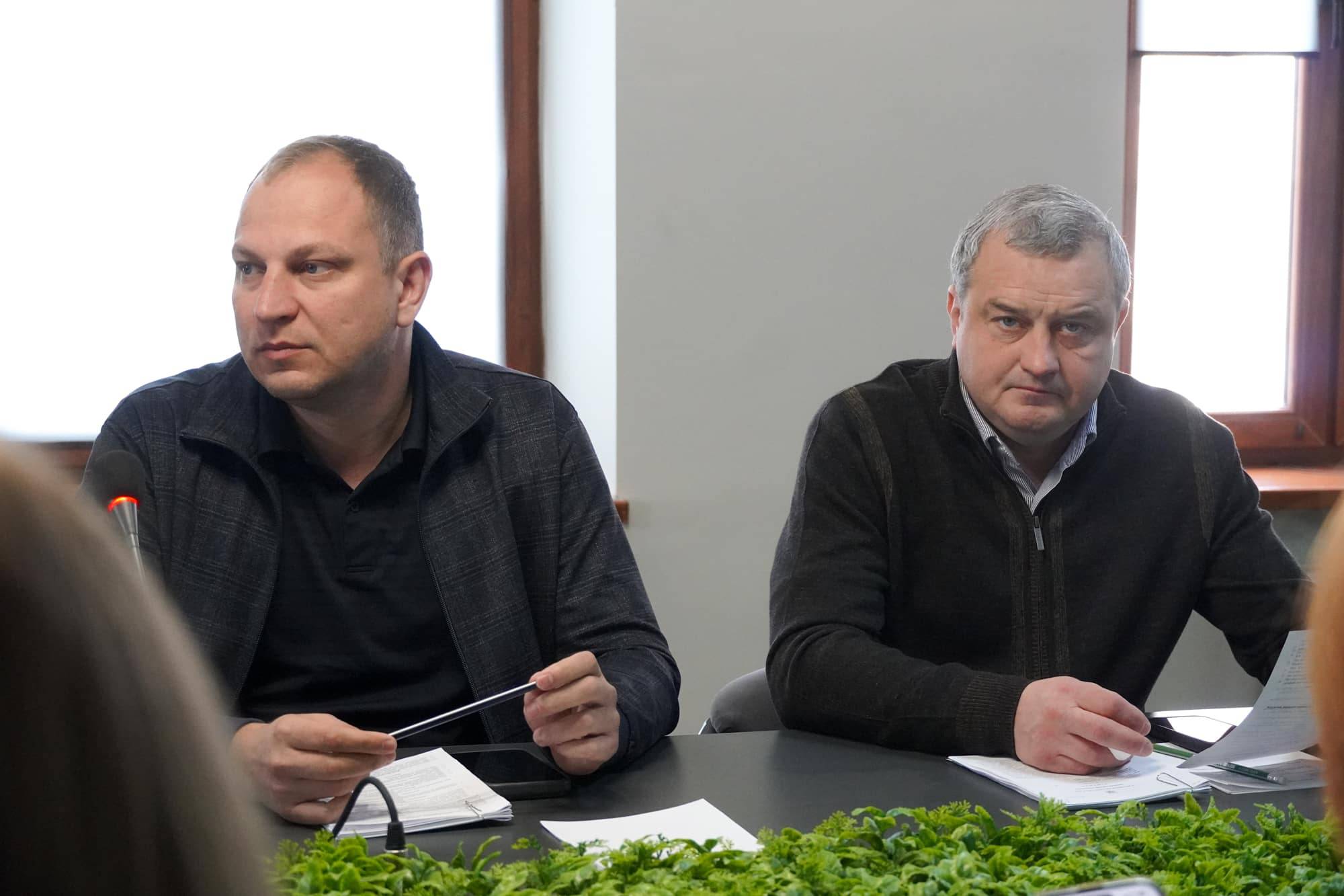 Чергове засідання виконкому Ужгородської міськради: про матеріальний резерв, житлові будинки та міські програми