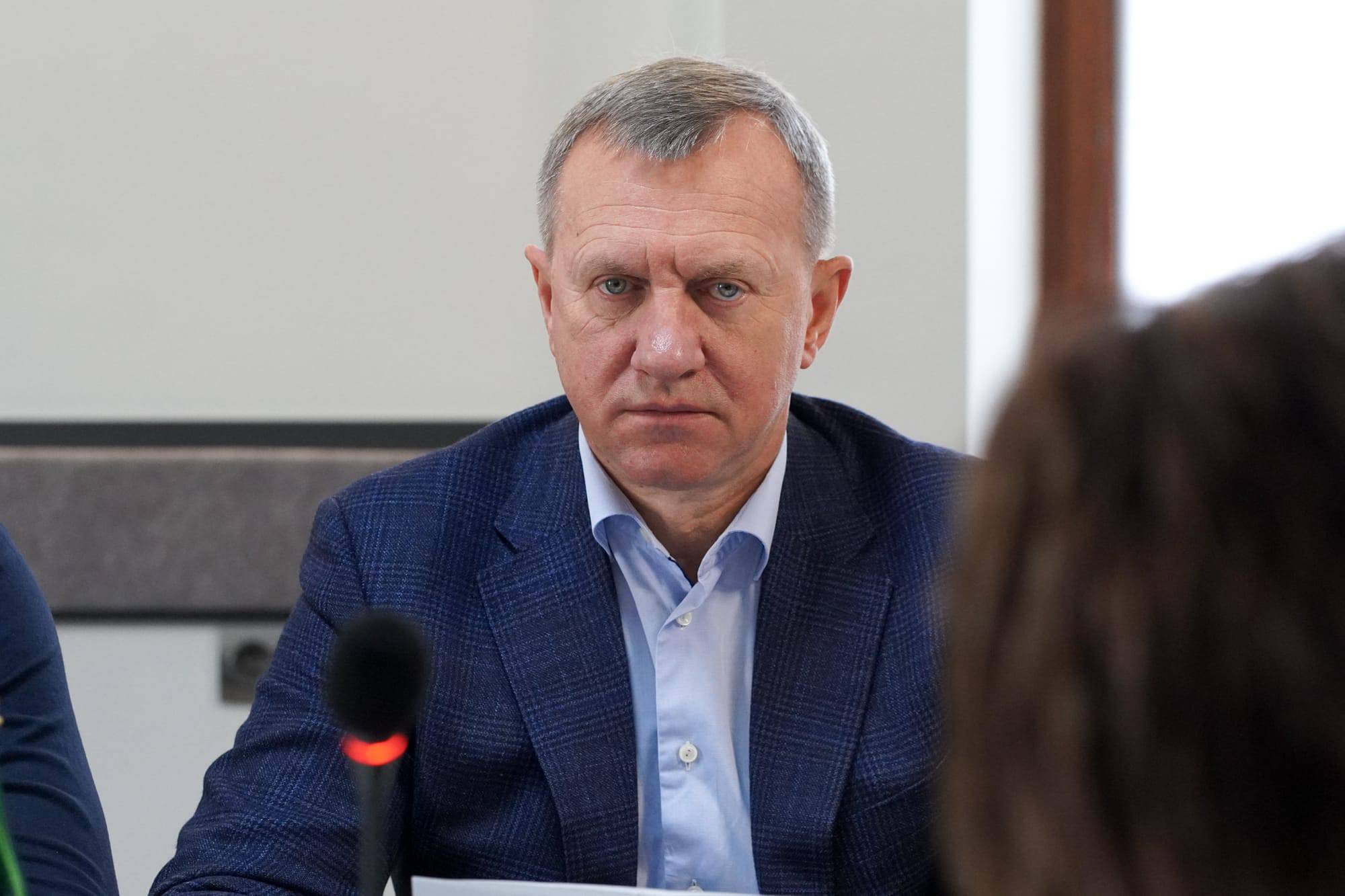 Чергове засідання виконкому Ужгородської міськради: про матеріальний резерв, житлові будинки та міські програми