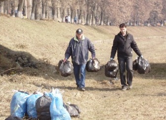 Перший міський суботник провели в Ужгороді