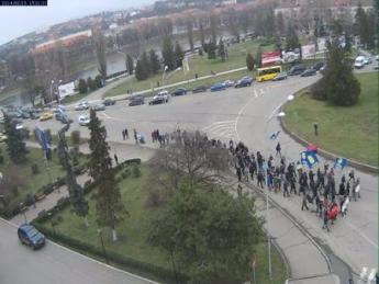 Вчора в Ужгороді пройшла хода мітингувальників за “ідеї майдану”!