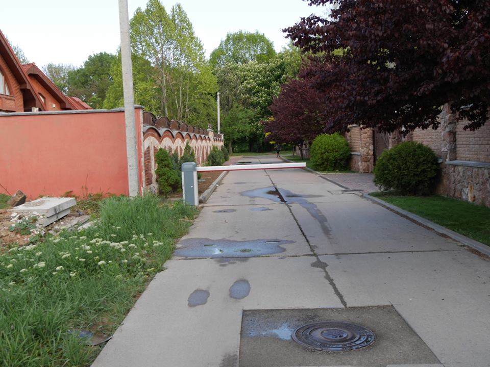 Міська влада наголошує: обмежувати проїзд самовільно встановленими пристроями заборонено!