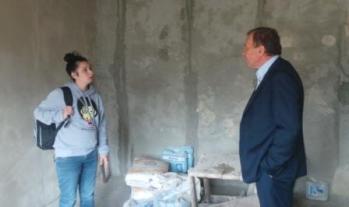 Ужгородці з п’ятьма дітьми, в якої горіла квартира, загинули чоловік і дитина — допомагають