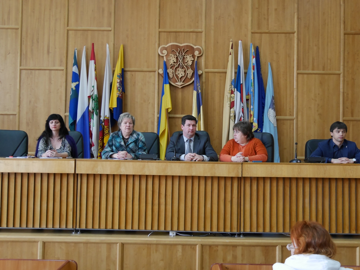 Голів ЖБК Ужгорода ознайомили із законодавчими змінами та перспективами в роботі