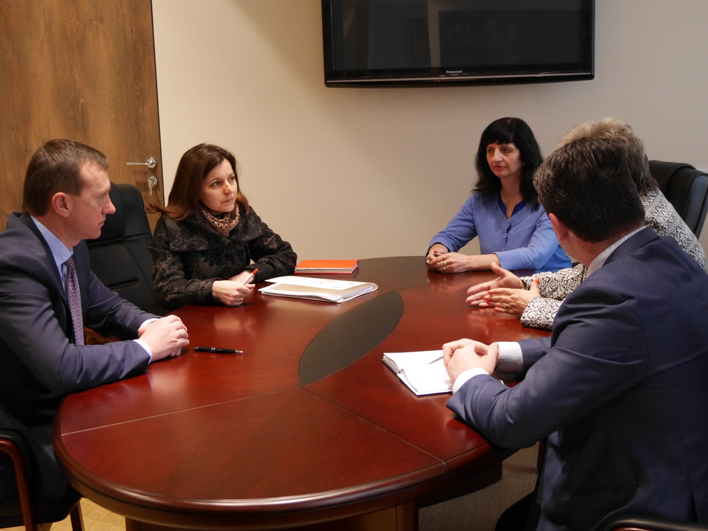 Влада Ужгорода напрацьовуватиме концепцію розвитку “розумного міста” з науковцями і студентами УЖНУ