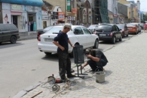 На Швабській в Ужгороді встановили урни для сміття