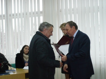 Міський голова нагородив грамотами ліквідаторів аварії на ЧАЕС