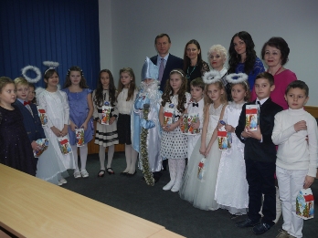 …Ой хто-хто, Миколая любить – лунало сьогодні у міській раді